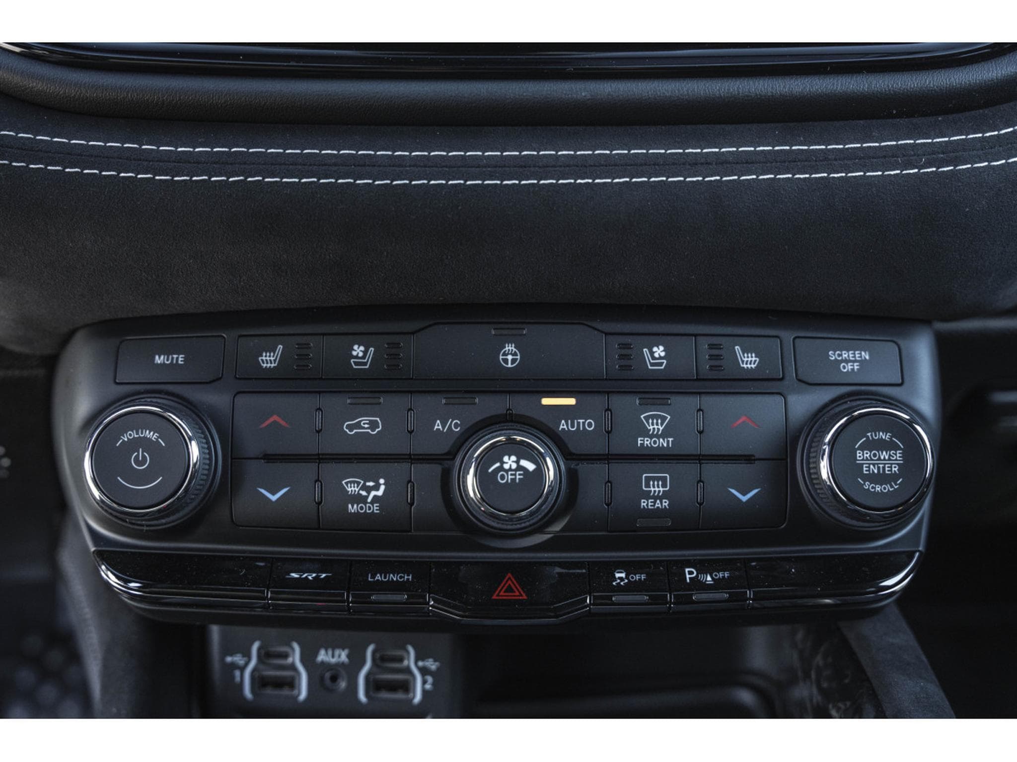 Dodge Durango SRT HELLCAT - 6 Places - Harman Kardon - Black Package (2023) - Photo 11