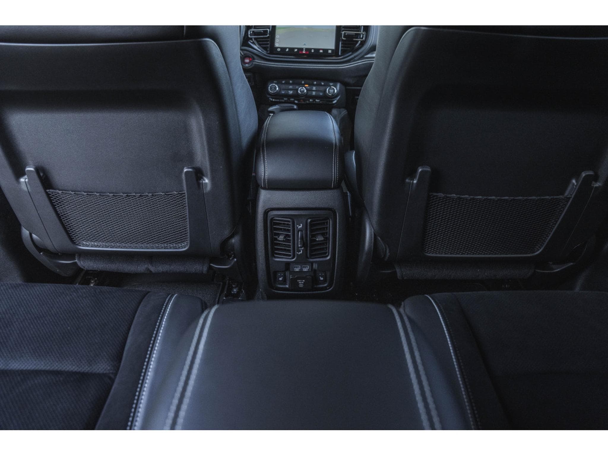Dodge Durango SRT HELLCAT - 6 Places - Harman Kardon - Black Package (2023) - Photo 12