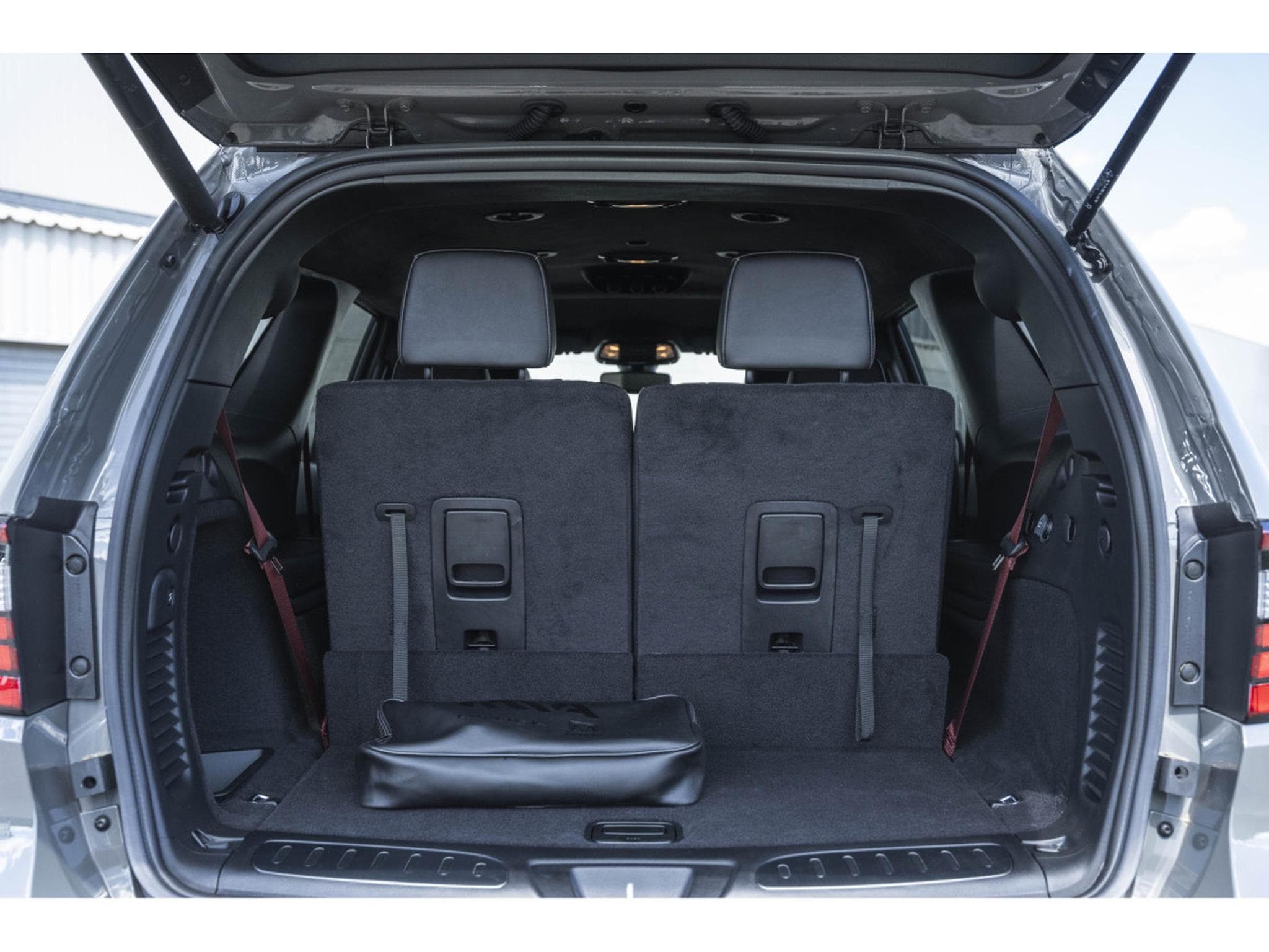 Dodge Durango SRT HELLCAT - 6 Places - Harman Kardon - Black Package (2023) - Photo 13