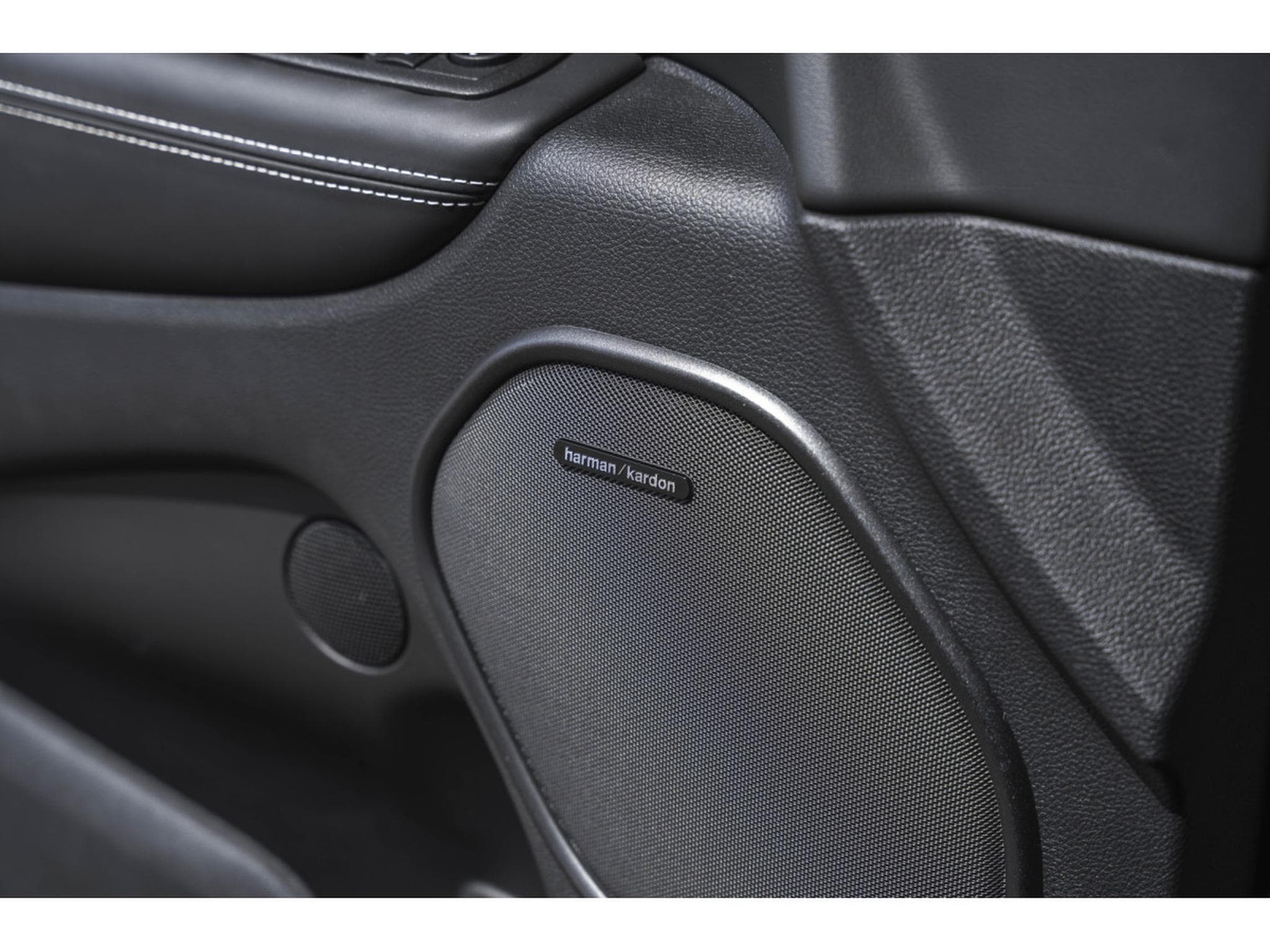 Dodge Durango SRT HELLCAT - 6 Places - Harman Kardon - Black Package (2023) - Photo 14