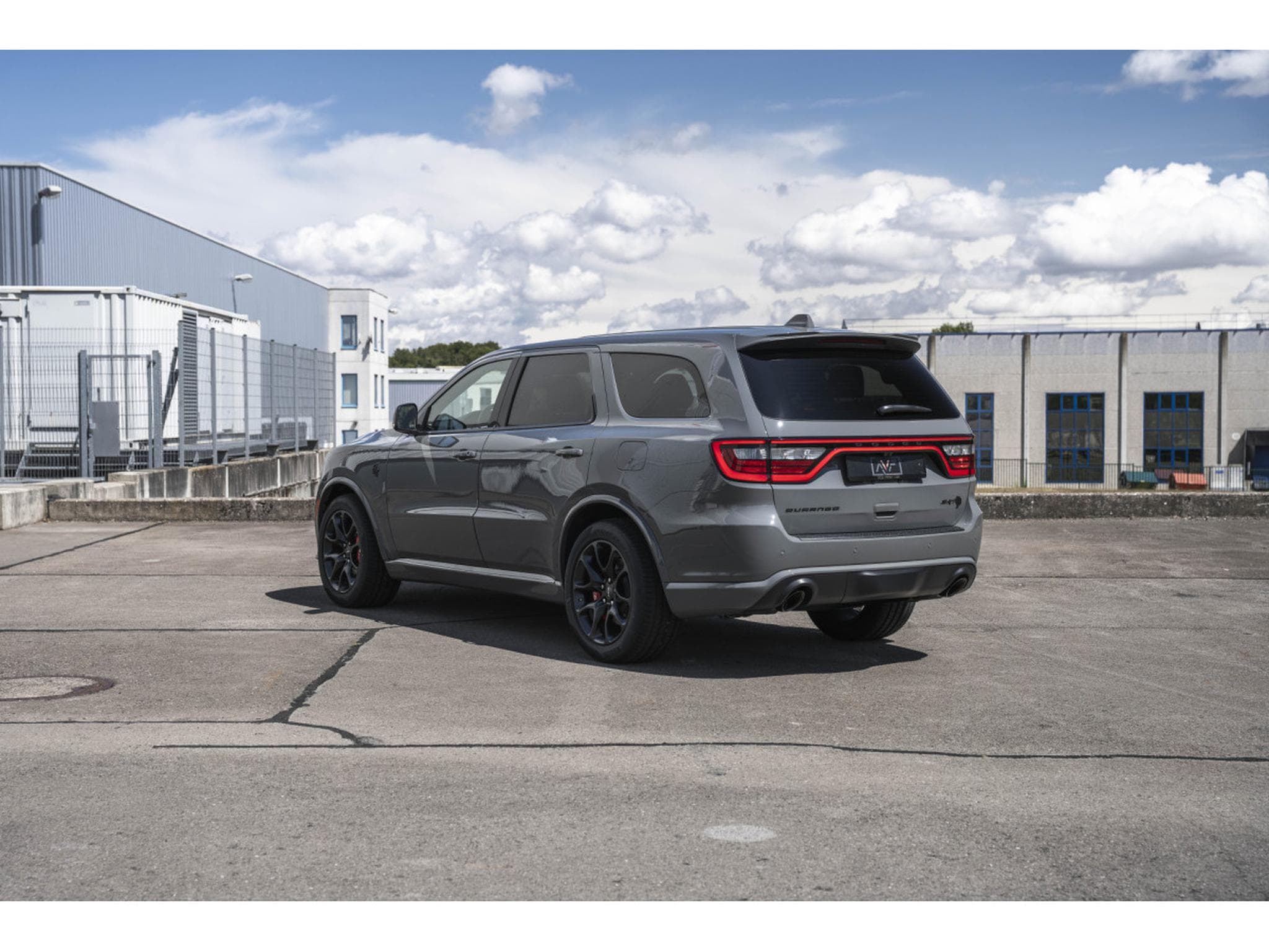 Dodge Durango SRT HELLCAT - 6 Places - Harman Kardon - Black Package (2023) - Photo 3