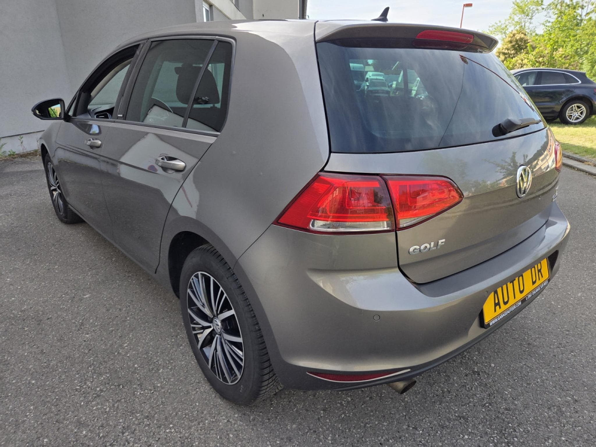 VW Golf TSI 110 CV DSG (Garantie 12 mois) (2016) - Photo 18
