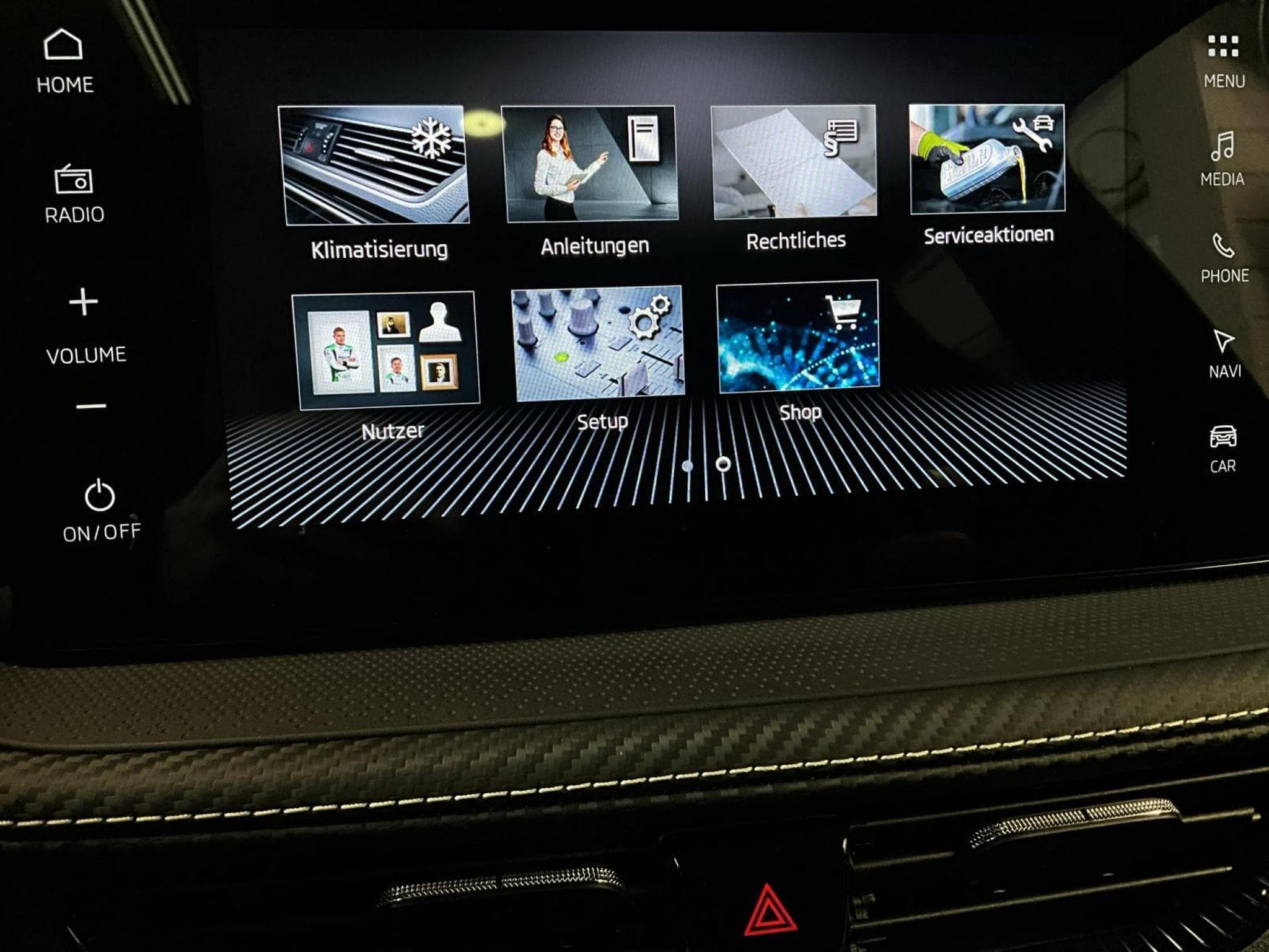 Skoda Fabia Monte-Carlo+DSG+Park&Go+P.Charging+Pano+Navi (2024) - Photo 16