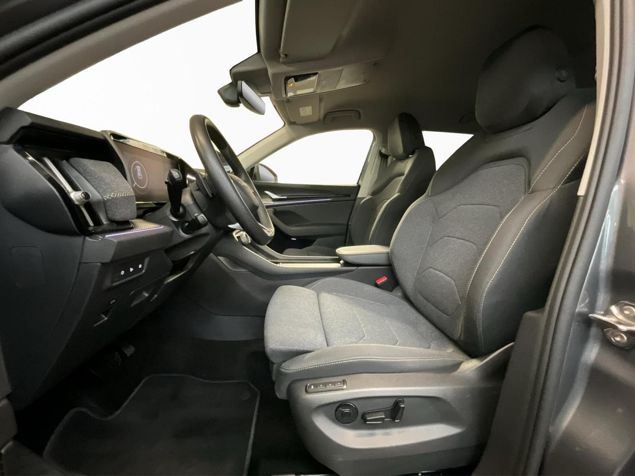 Skoda Kodiaq Selection+DSG+LED+P.Conv.+P.Ass.+AHK (2025) - Photo 11