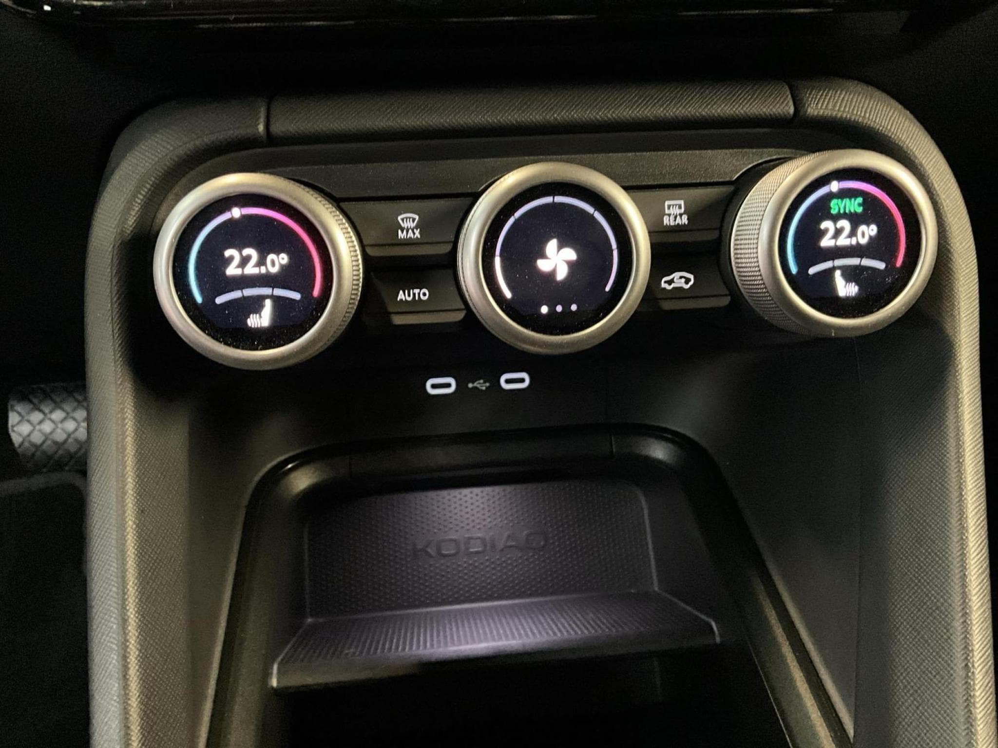 Skoda Kodiaq Selection+DSG+LED+P.Conv.+P.Ass.+AHK (2025) - Photo 17