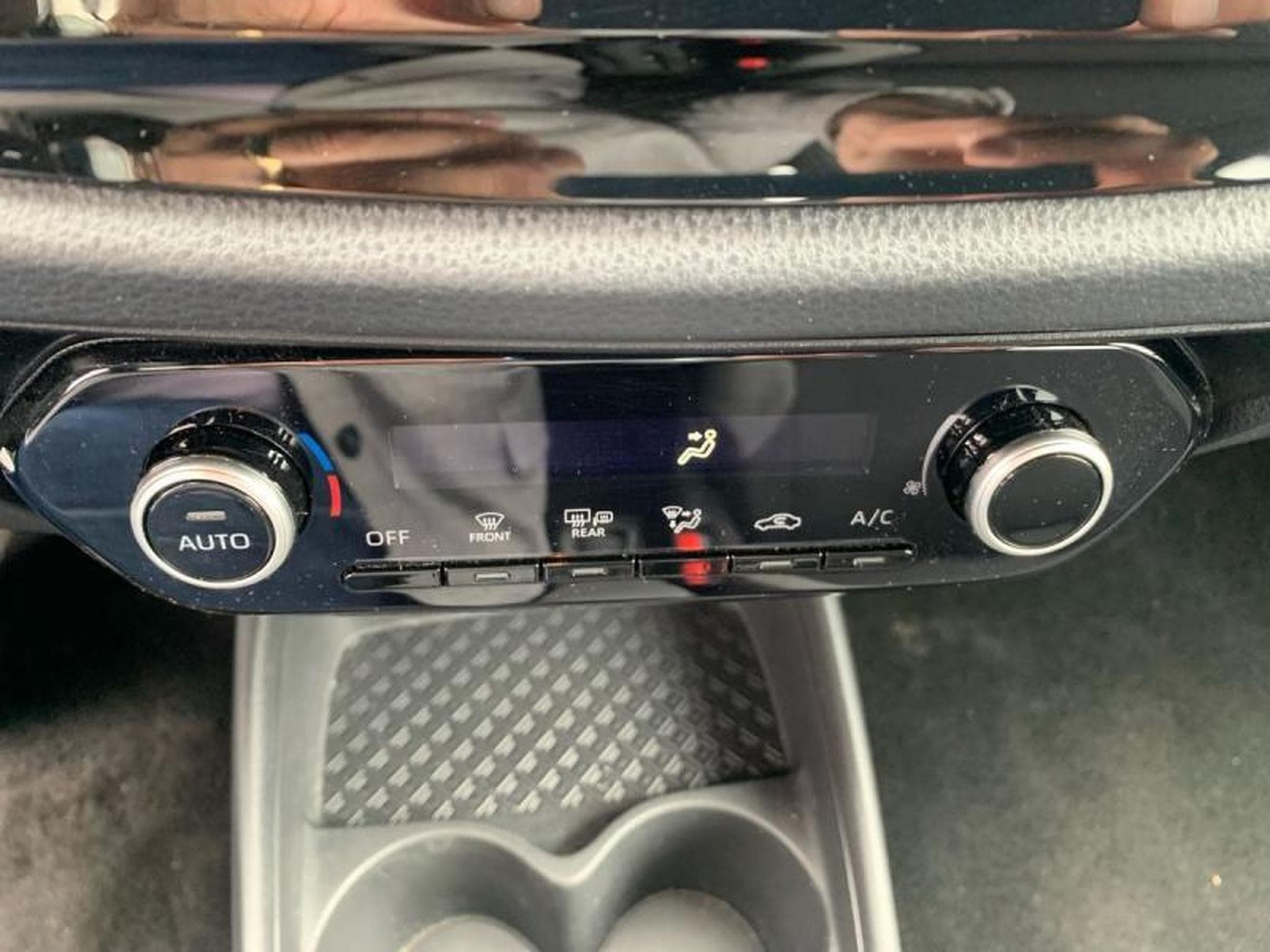 Toyota Aygo X play + comfort pack (2025) - Photo 10