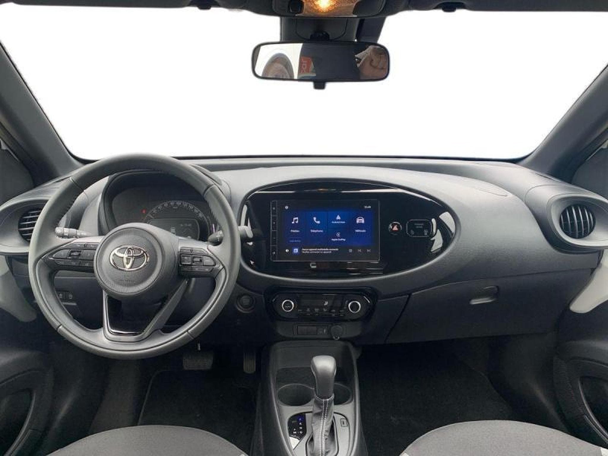 Toyota Aygo X play + comfort pack (2025) - Photo 13