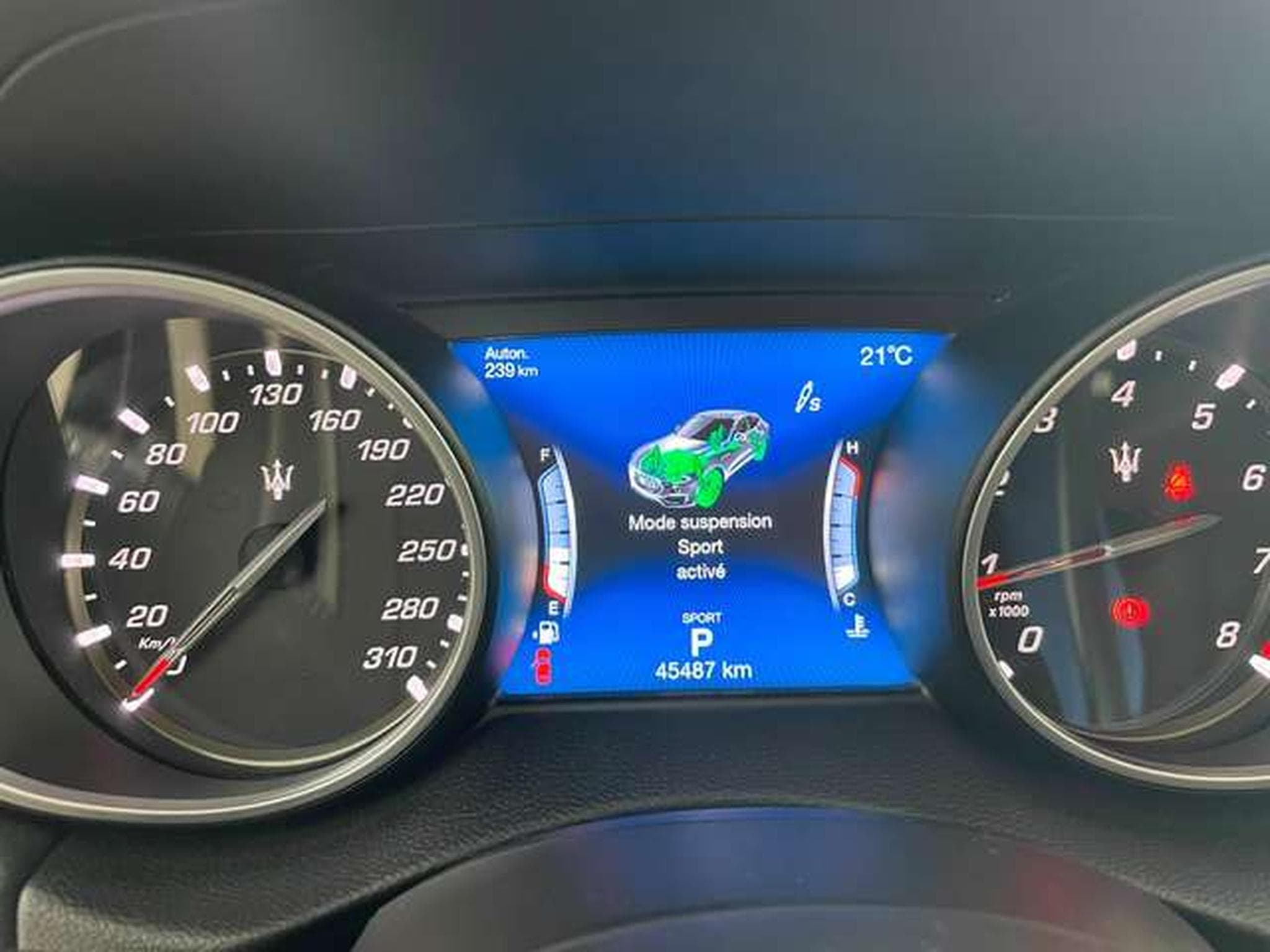 Maserati Levante SQ4 GranSport 430 ch GARANTIE JUSQU'A 36 MOIS (2019) - Photo 20