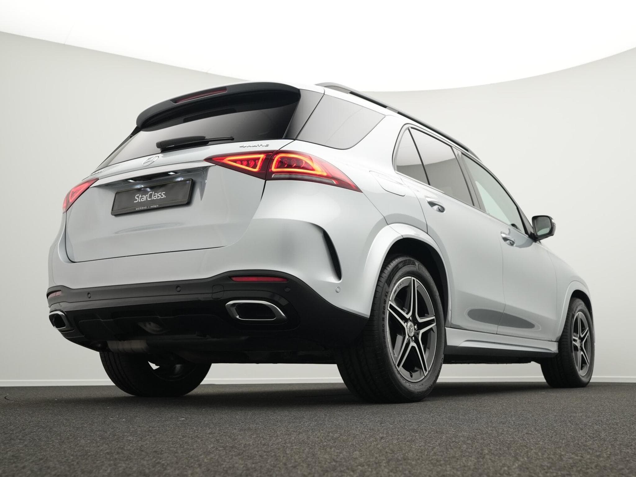 Mercedes GLE 400 d 4MATIC AMG-Line Distronic+AHK+Panorama (2022) - Photo 9