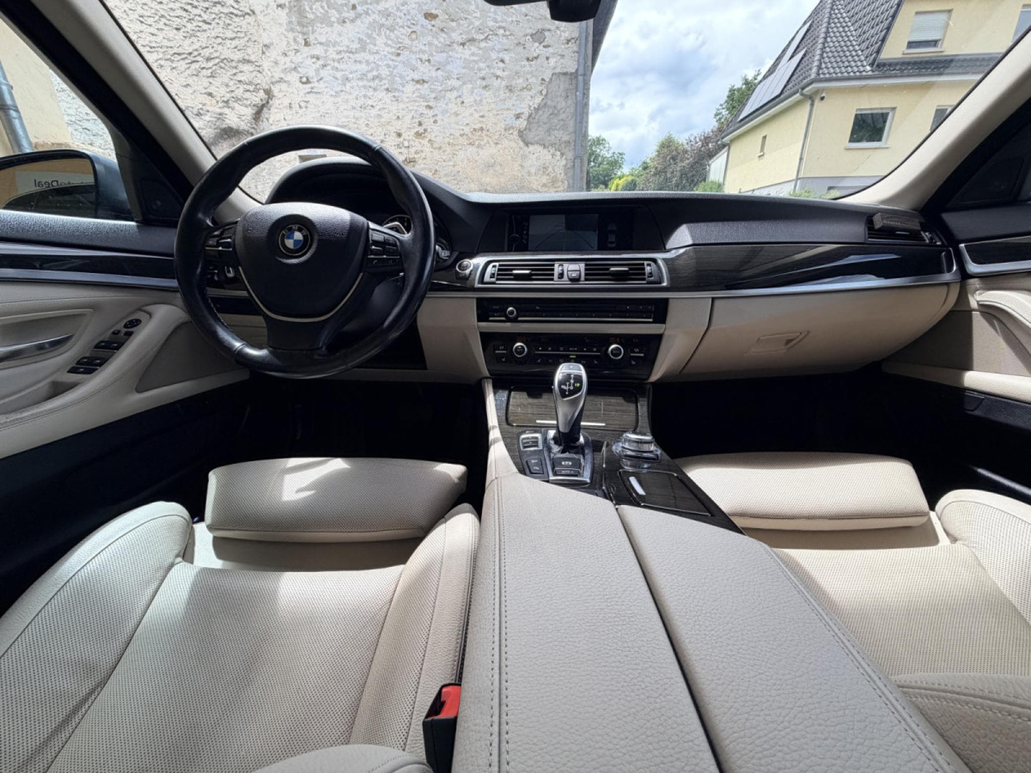 BMW 530 d xDrive Camera Head-UP, Toit Ouvrant 258cv (2011) - Photo 10