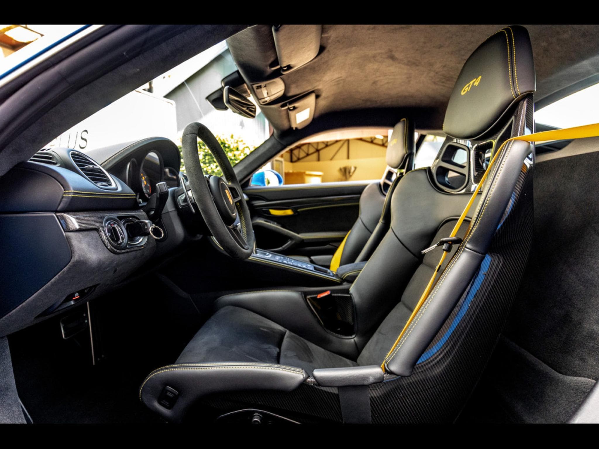 Porsche Cayman 718 GT4 PDK – SHARK BLUE – AKRAPOVIC (2021) - Photo 11
