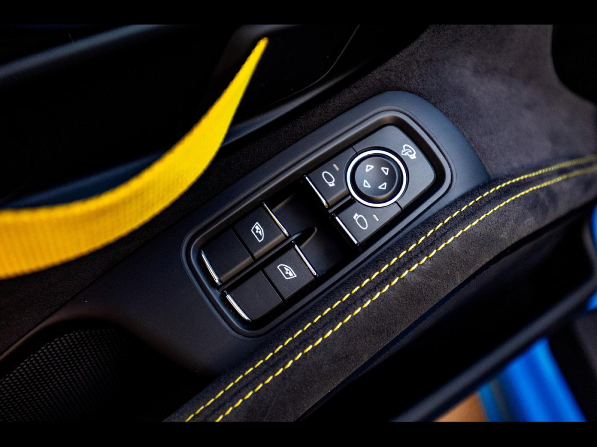 Porsche Cayman 718 GT4 PDK – SHARK BLUE – AKRAPOVIC (2021) - Photo 18