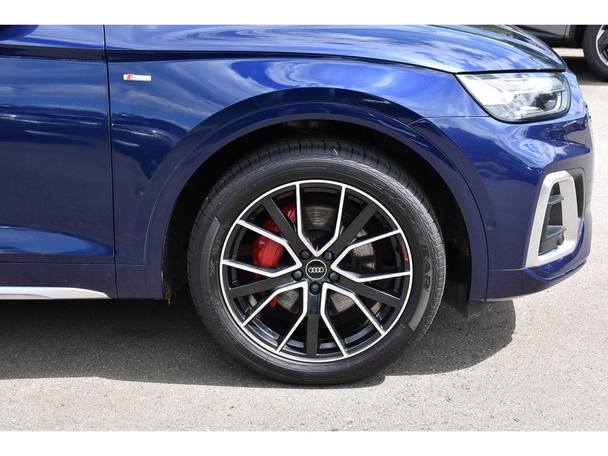 Audi Q5 55 TFSIe Quattro S-Line S-Tronic SUSP PNEU PANO B&O ATT RMQ (2021) - Photo 5