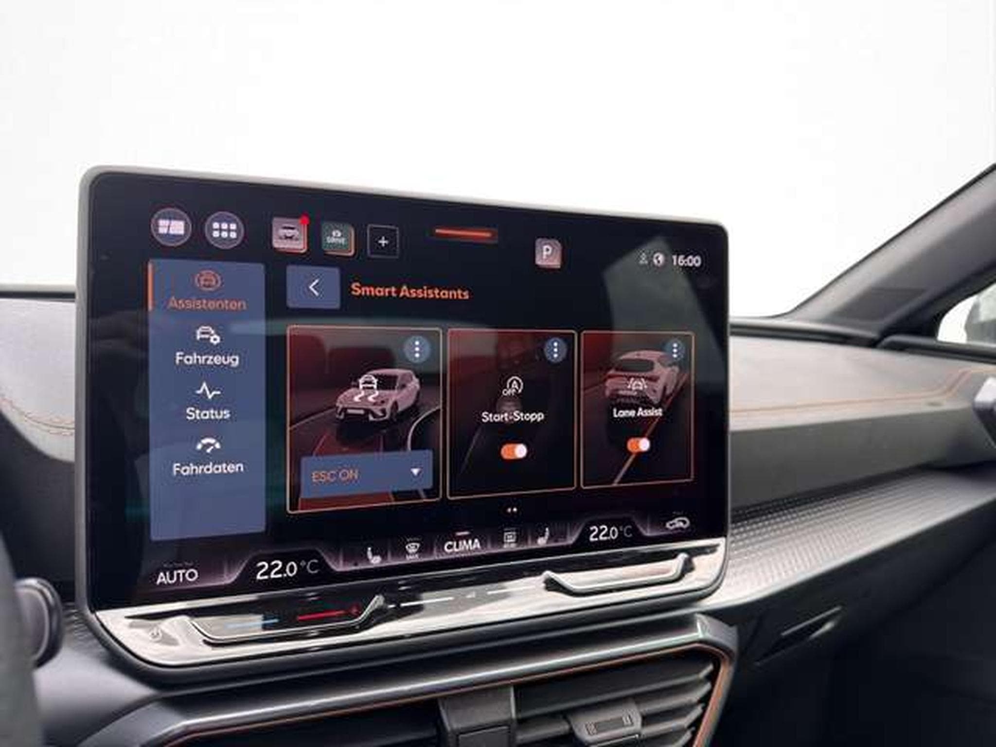 CUPRA Leon 1.5 eTSI/Navi/SHZ/18"Alu/Side-Assist/Kamera (2025) - Photo 19