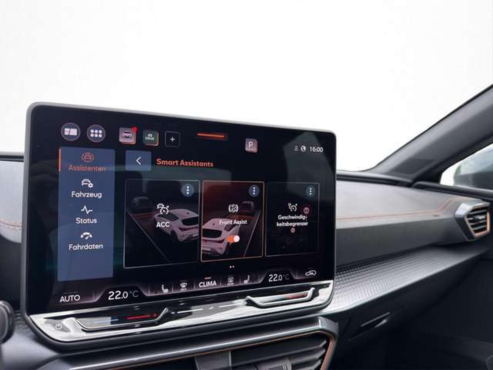 CUPRA Leon 1.5 eTSI/Navi/SHZ/18"Alu/Side-Assist/Kamera (2025) - Photo 20