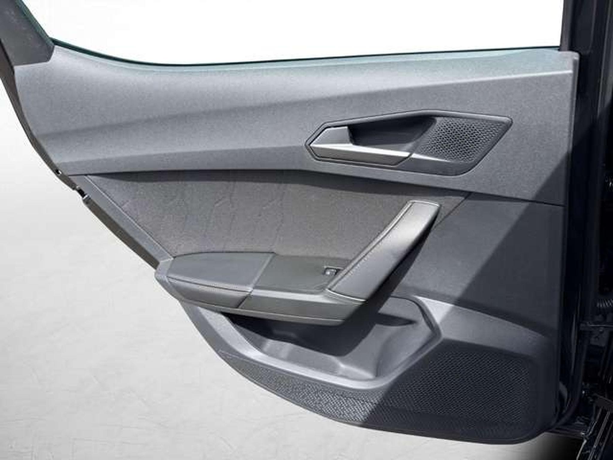 CUPRA Leon 1.5 eTSI/Navi/SHZ/18"Alu/Side-Assist/Kamera (2025) - Photo 25