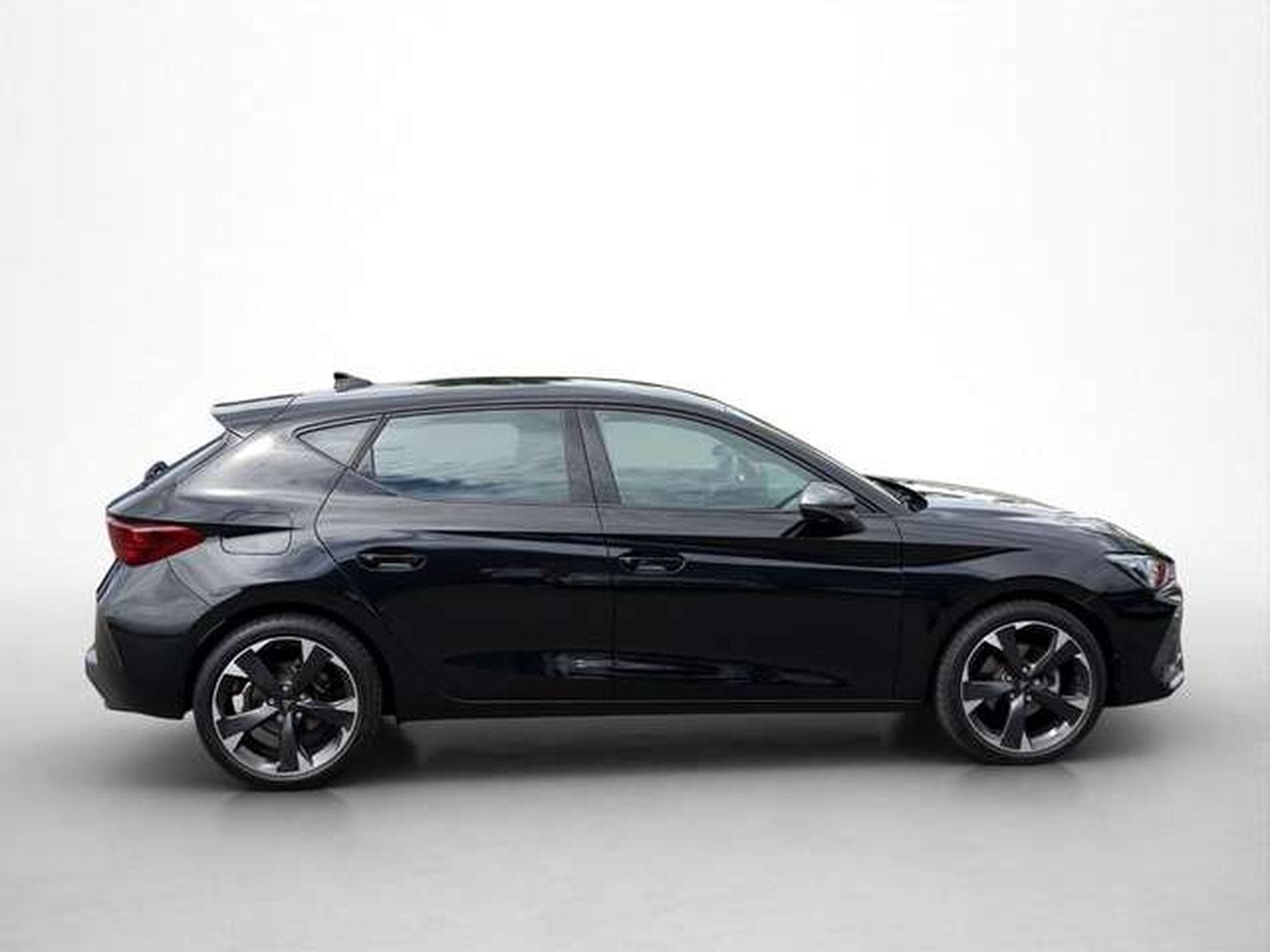 CUPRA Leon 1.5 eTSI/Navi/SHZ/18"Alu/Side-Assist/Kamera (2025) - Photo 7