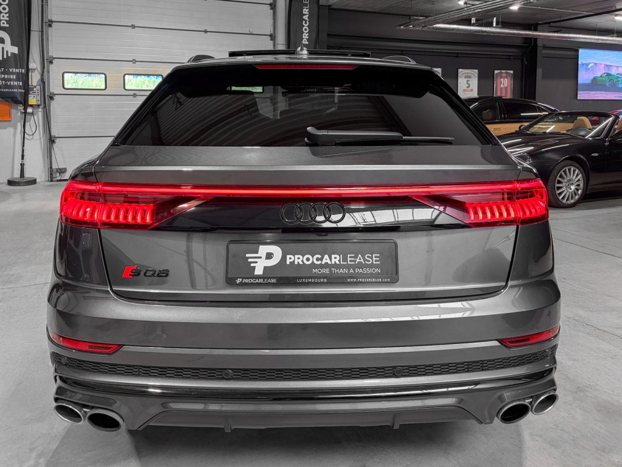 Audi SQ8 4.0 TDI Quattro/Matrix PANO/B&O/23/360°/HUD/AHK/ADAPTATIVE C (2021) - Photo 16