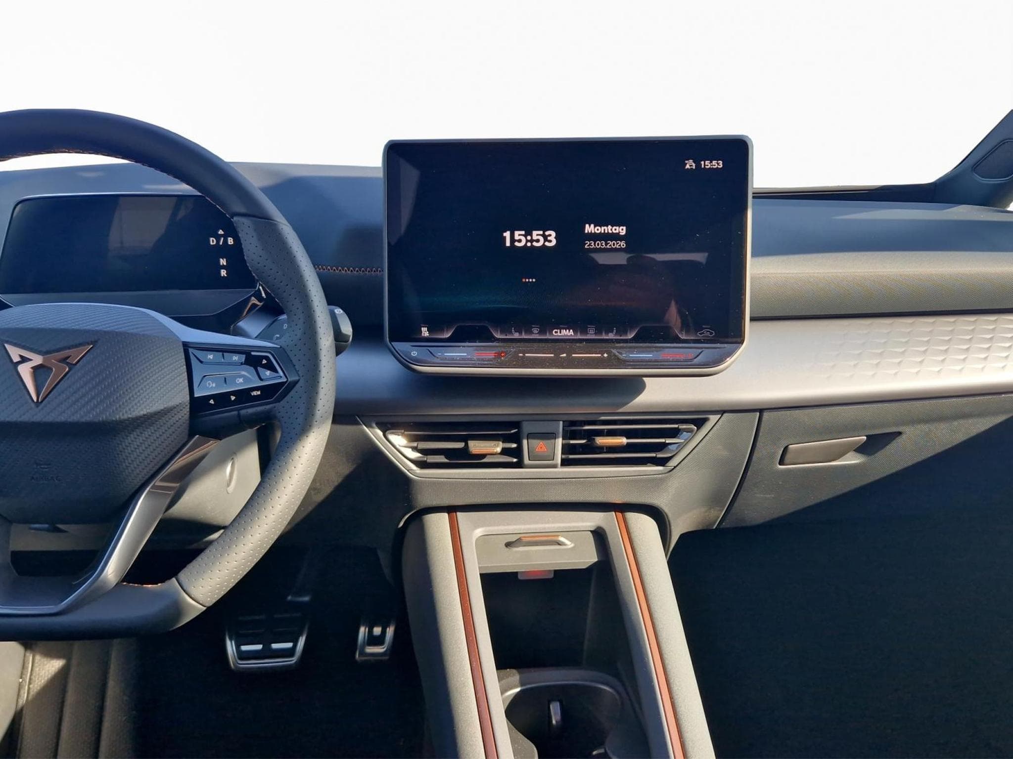 Cupra Born 6,000€ Luxembourg BEV incentive eligible T&Cs apply (2026) - Photo 11