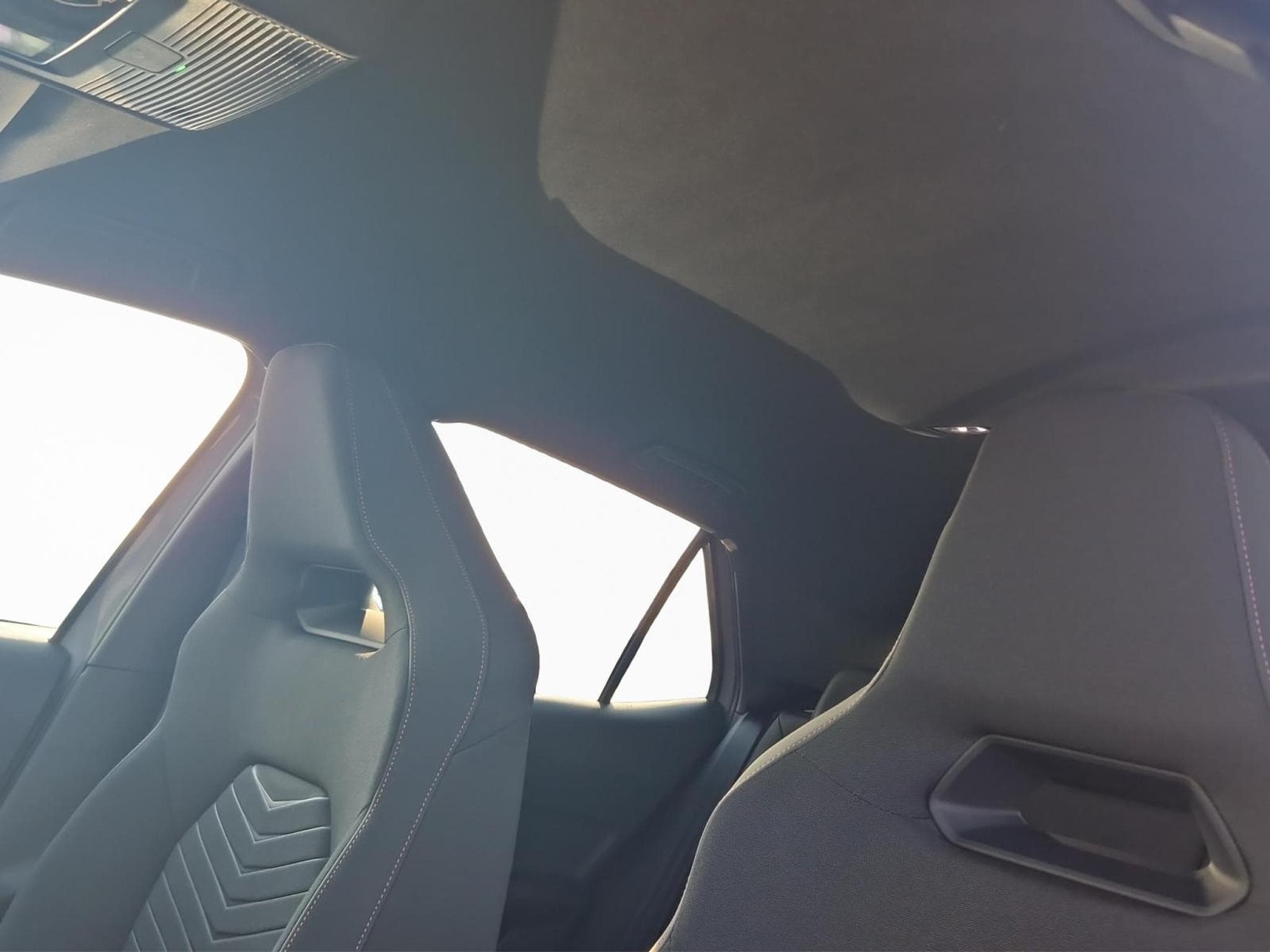 Cupra Born 6,000€ Luxembourg BEV incentive eligible T&Cs apply (2026) - Photo 13