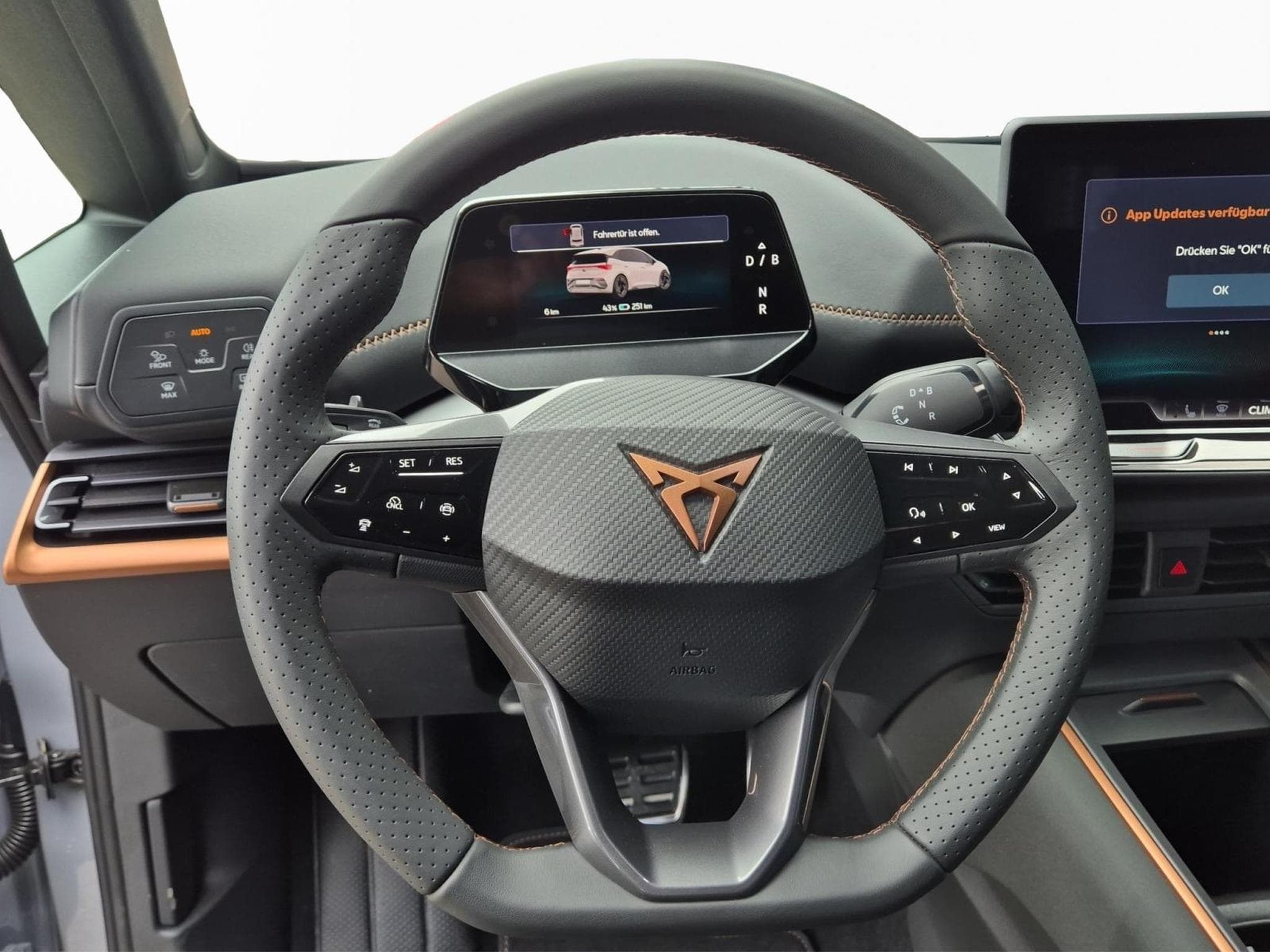 Cupra Born 6,000€ Luxembourg BEV incentive eligible T&Cs apply (2026) - Photo 10