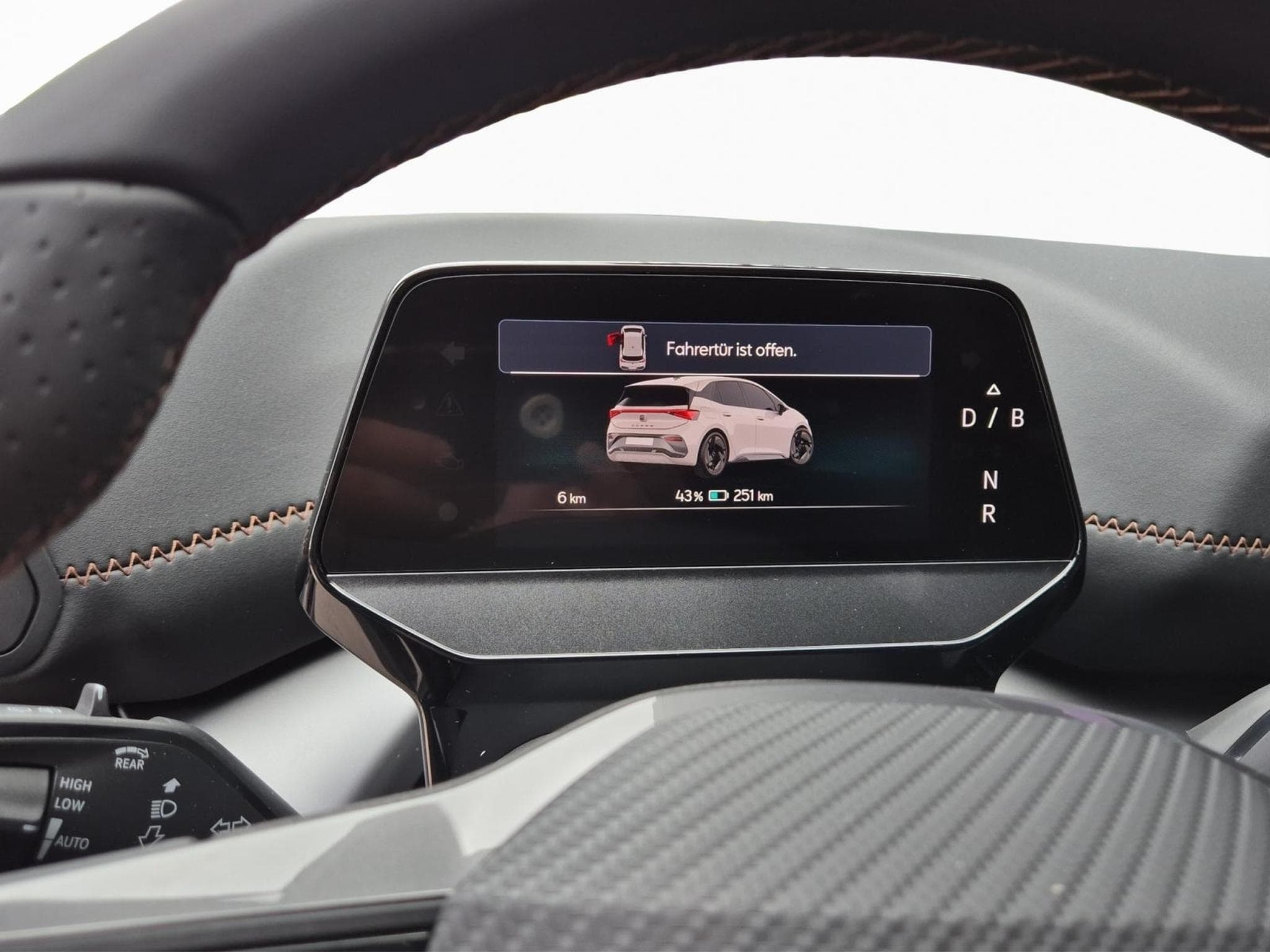 Cupra Born 6,000€ Luxembourg BEV incentive eligible T&Cs apply (2026) - Photo 11