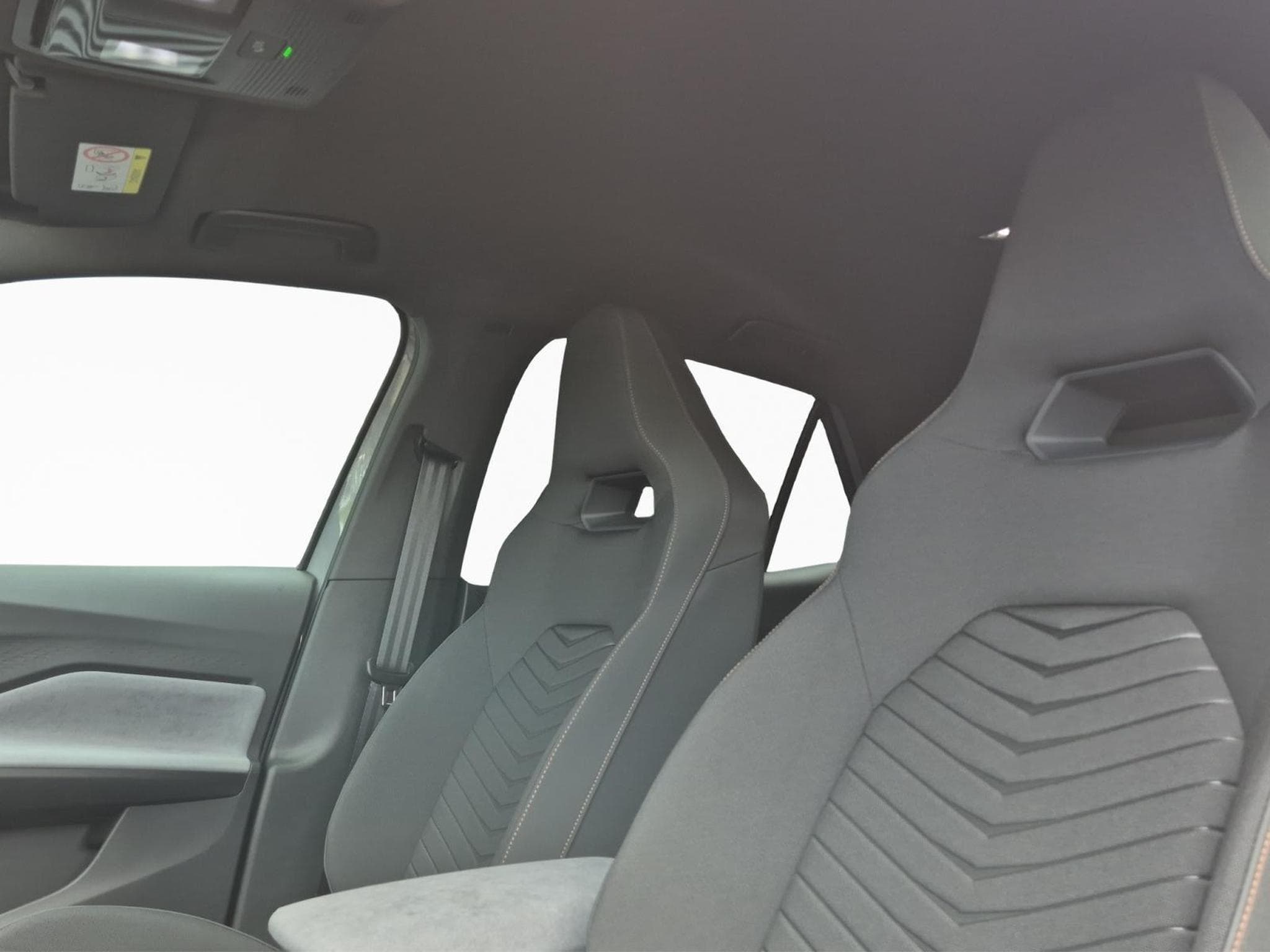 Cupra Born 6,000€ Luxembourg BEV incentive eligible T&Cs apply (2026) - Photo 15