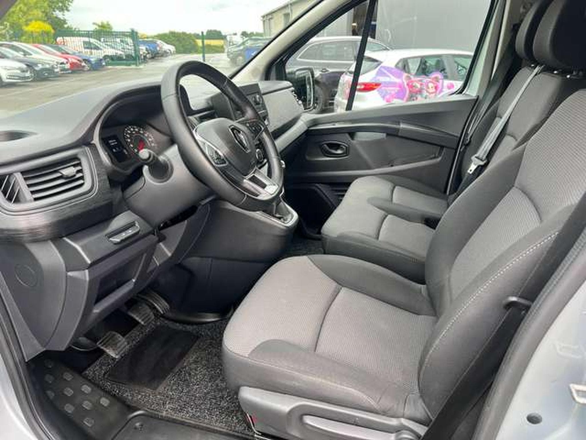 Renault Trafic 2.0 dCi L1H1 CONFORT (2024) - Photo 4