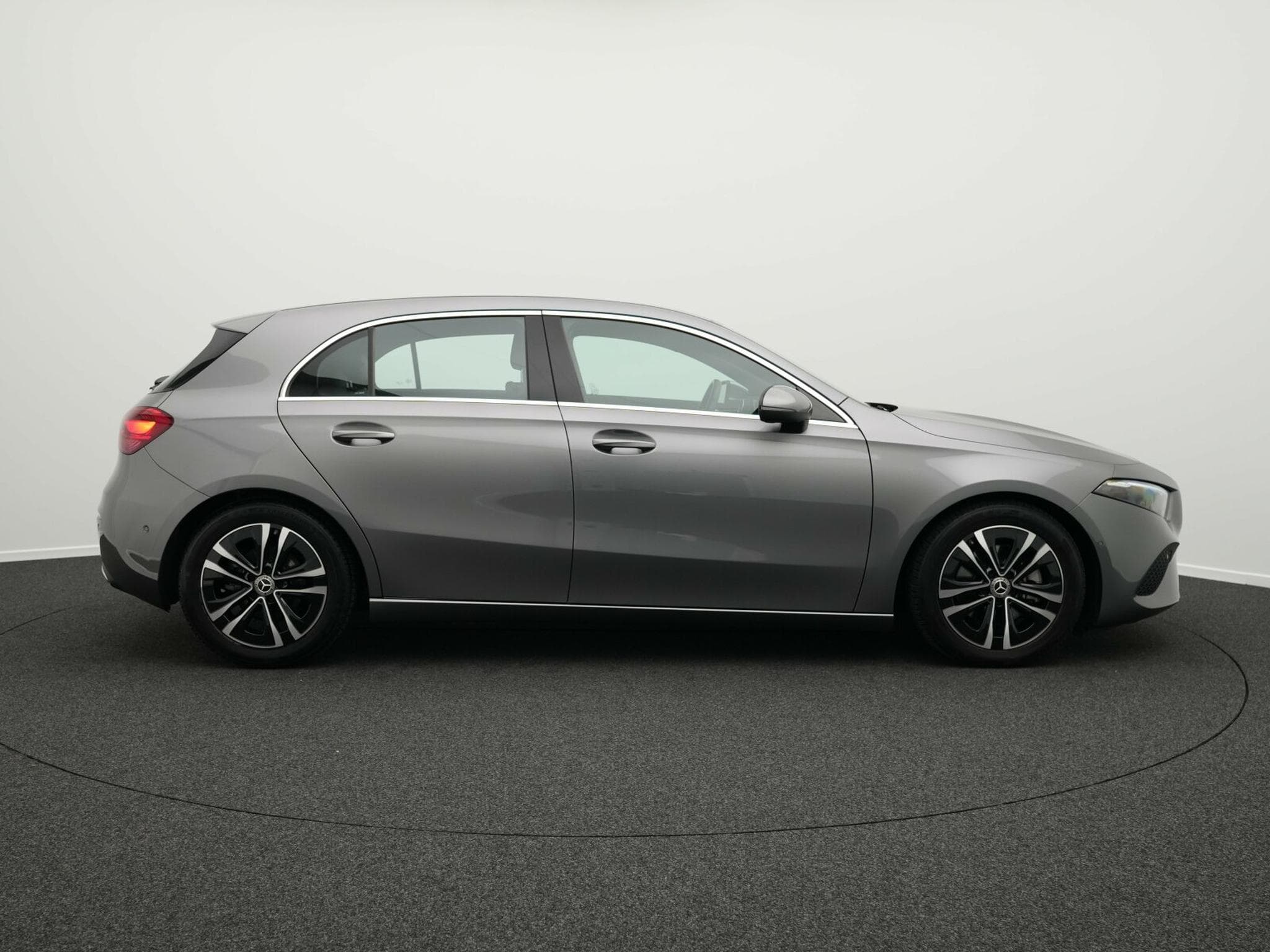 Mercedes A 180 d Progressive Kamera+SHZ+LED+Apple+MBUX (2024) - Foto 5