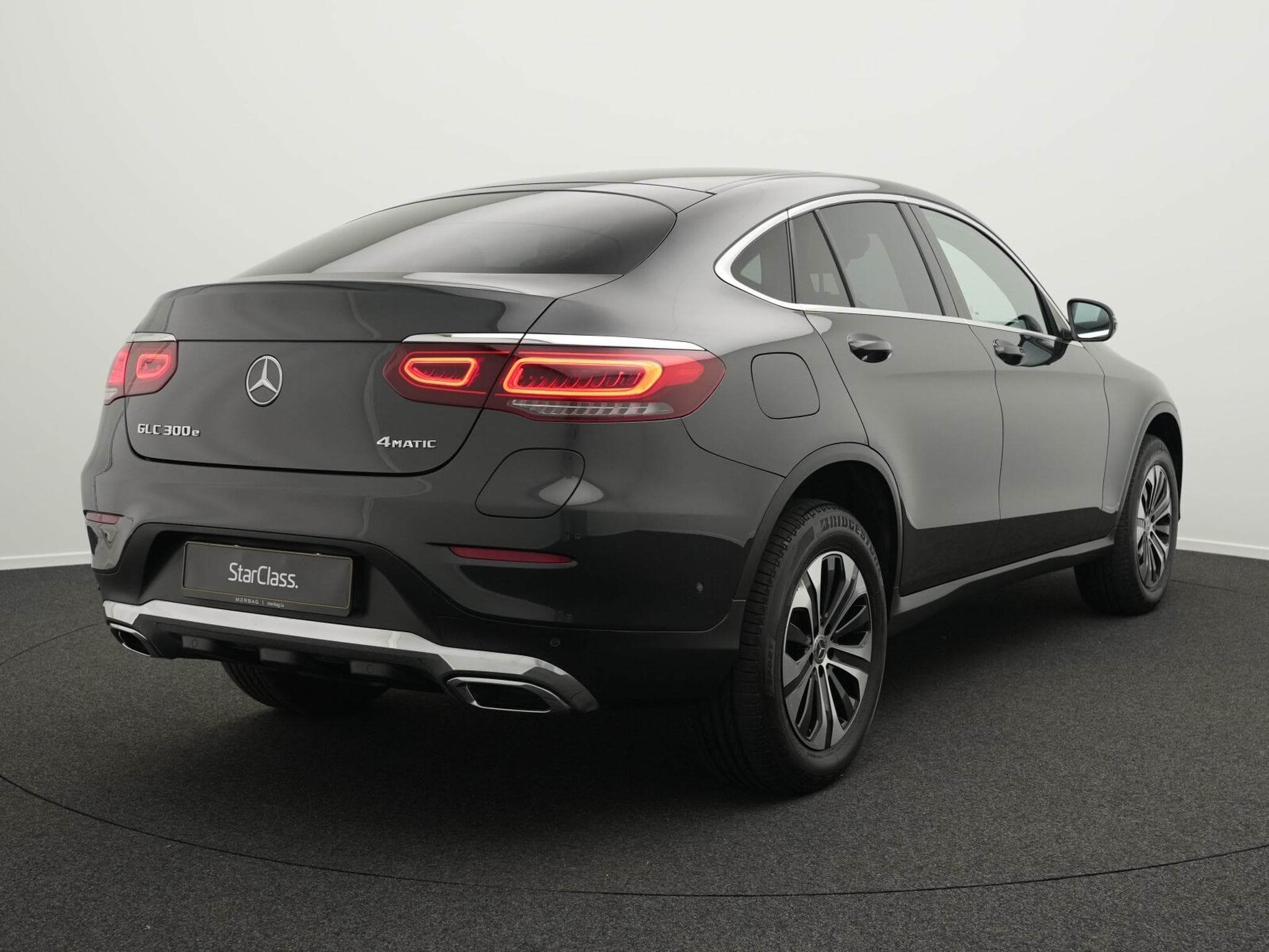 Mercedes GLC 300 e 4MATIC Coupé (2023) - Foto 3