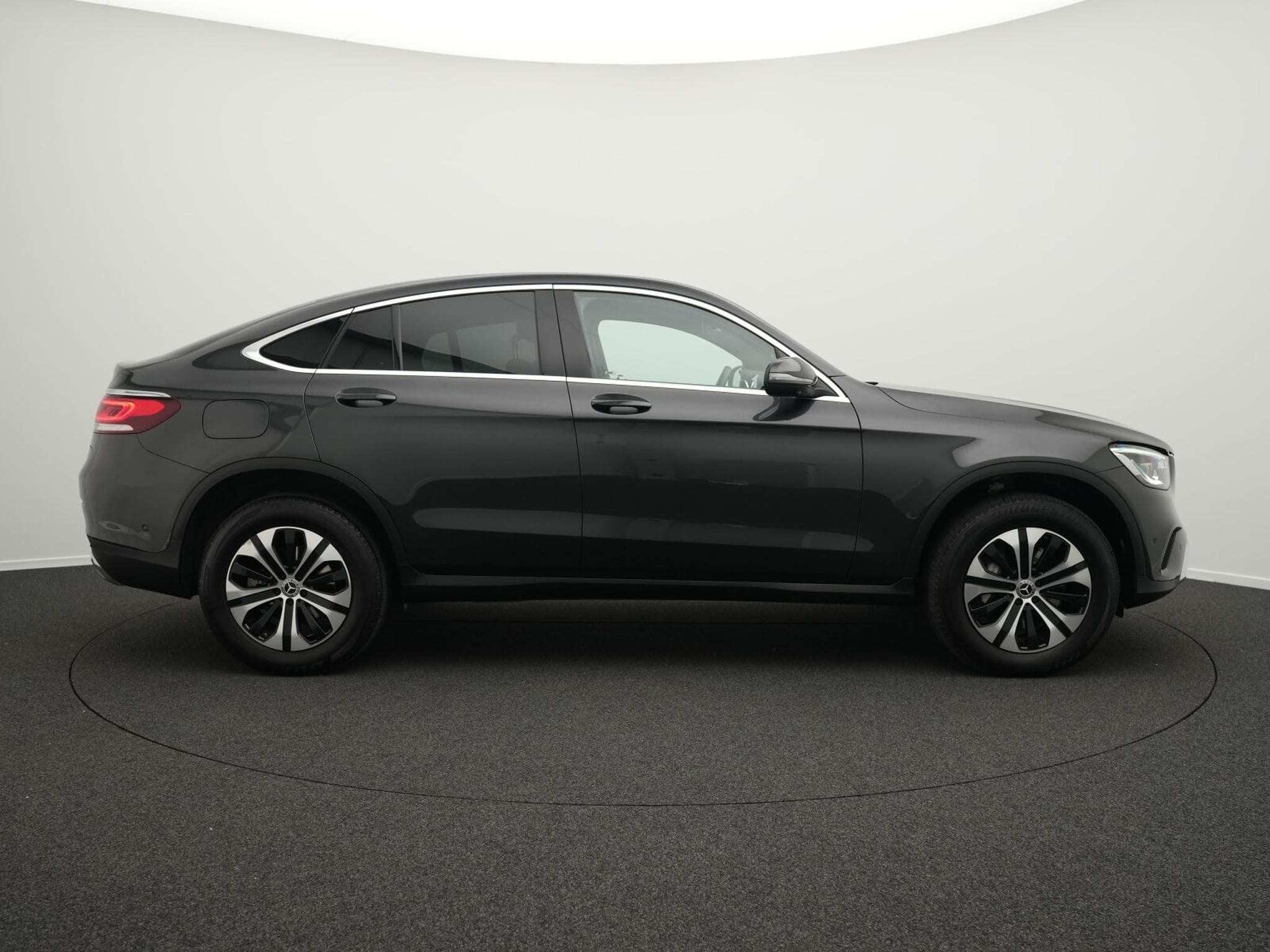 Mercedes GLC 300 e 4MATIC Coupé (2023) - Foto 5