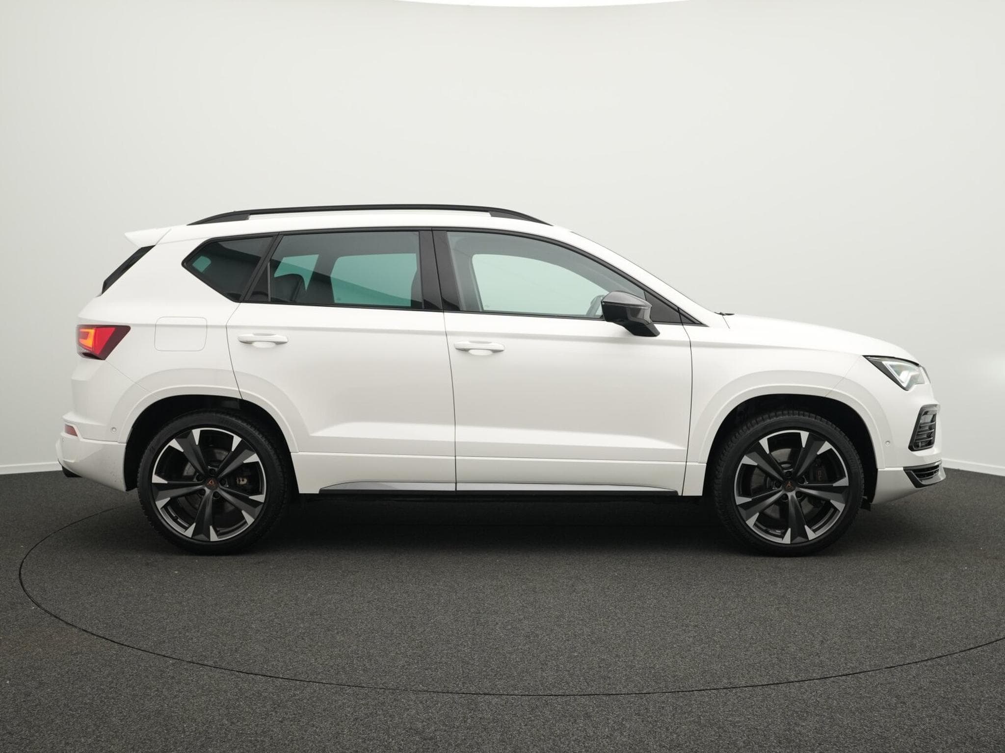 CUPRA Ateca 2.0 TSI VZ 4Drive OPF (2024) - Foto 5