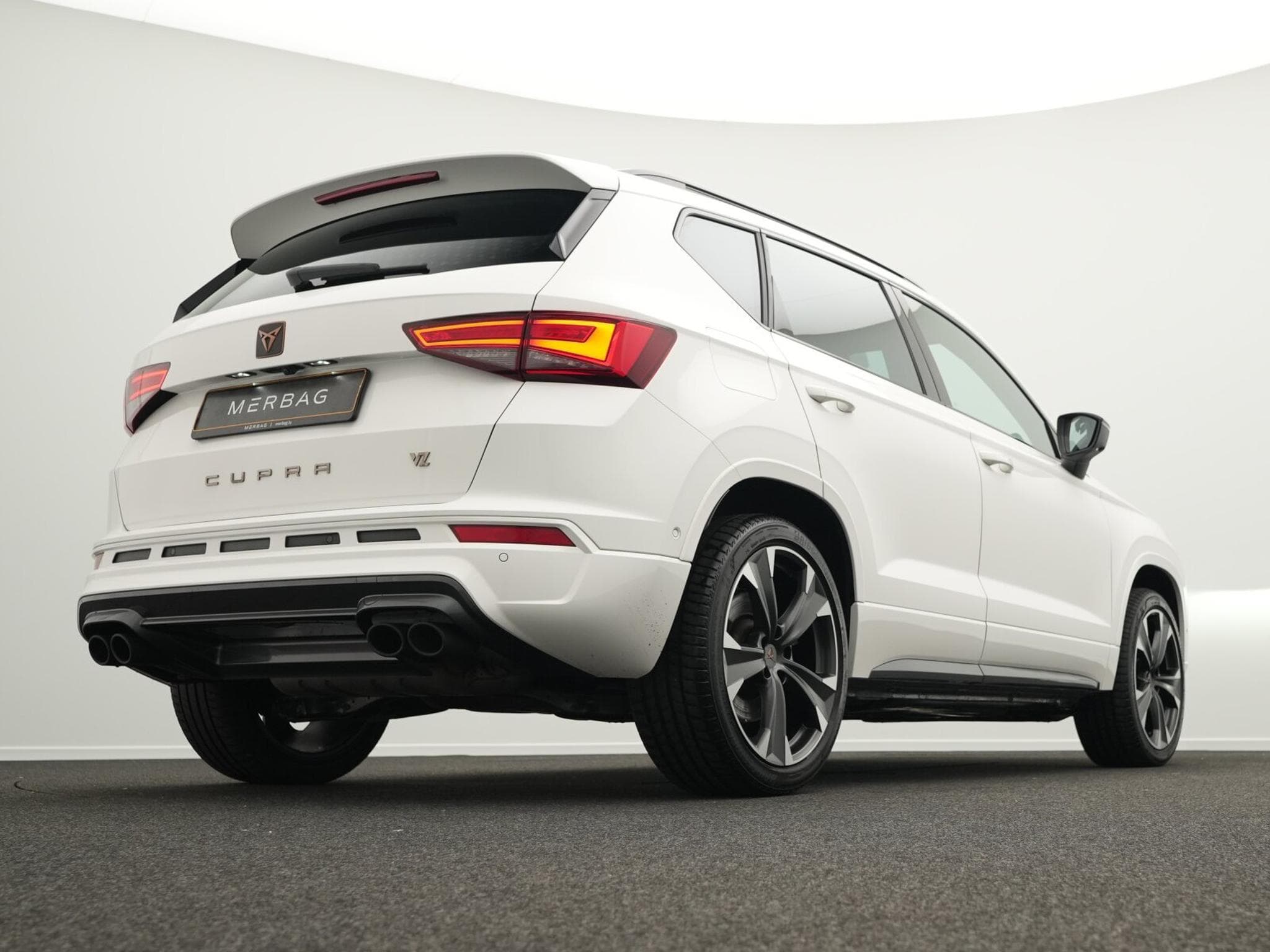 CUPRA Ateca 2.0 TSI VZ 4Drive OPF (2024) - Foto 9