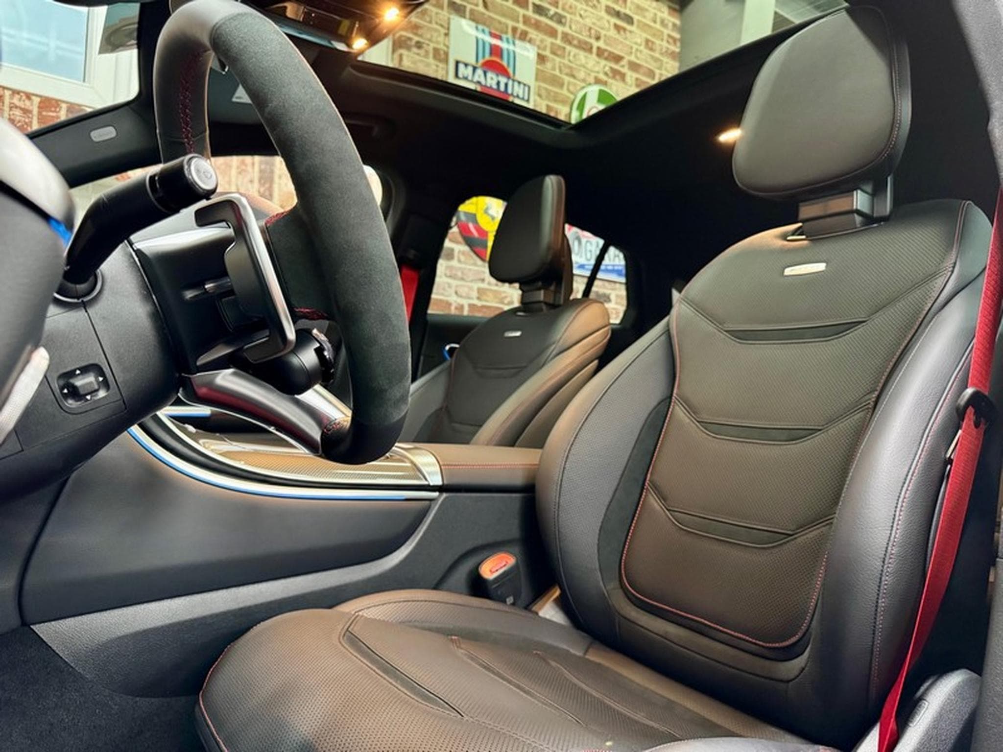 Mercedes GLC GLC 43 AMG Coupé 2.0 422cv Aut 4Matic/Pano/Burmester (2026) - Photo 5