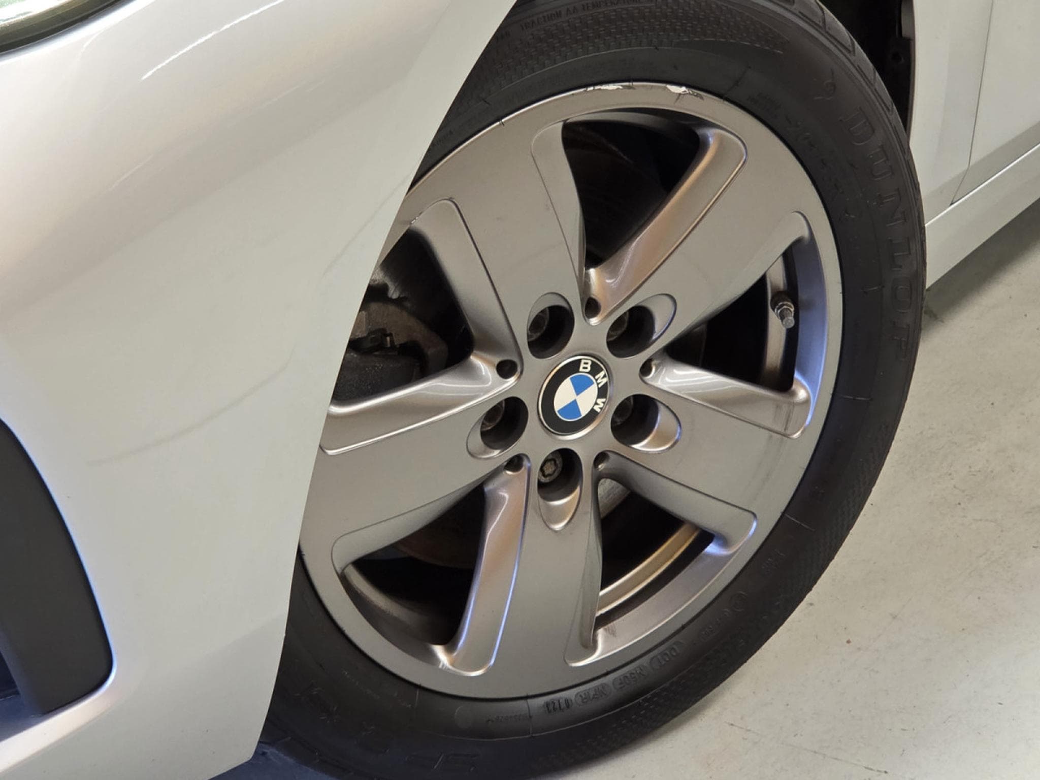 BMW 118 dA 150CV (2021) - Photo 3
