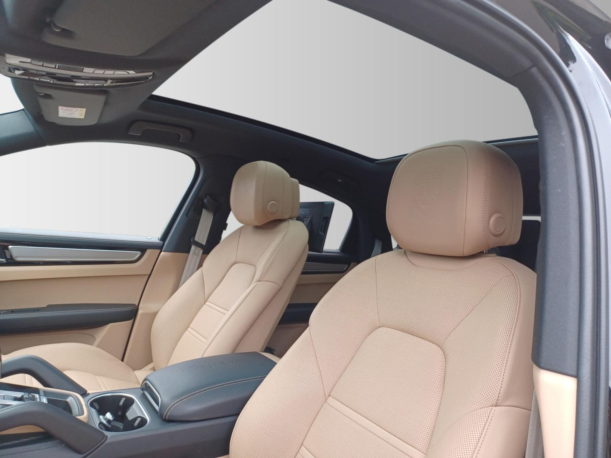 Porsche Cayenne E-Hybrid Coupé Platinum Edition (2023) - Foto 10