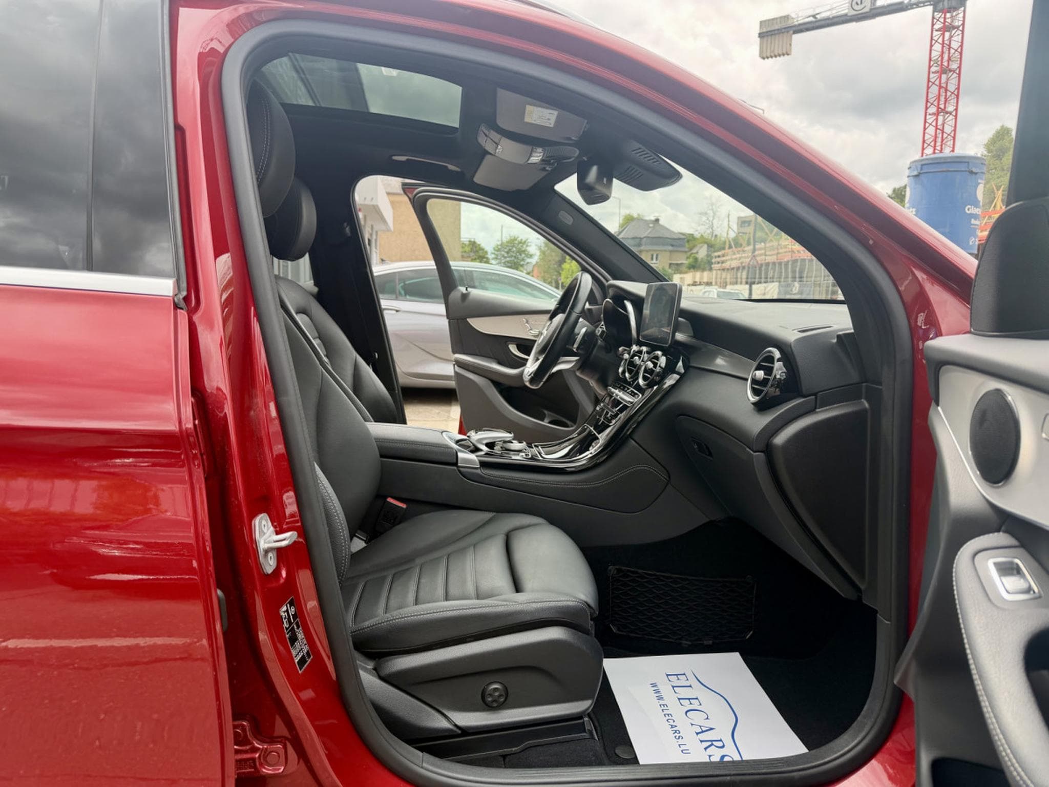 Mercedes GLC 250 4Matic AMG Line PANO/360°/MEMORY/20" (2018) - Photo 9
