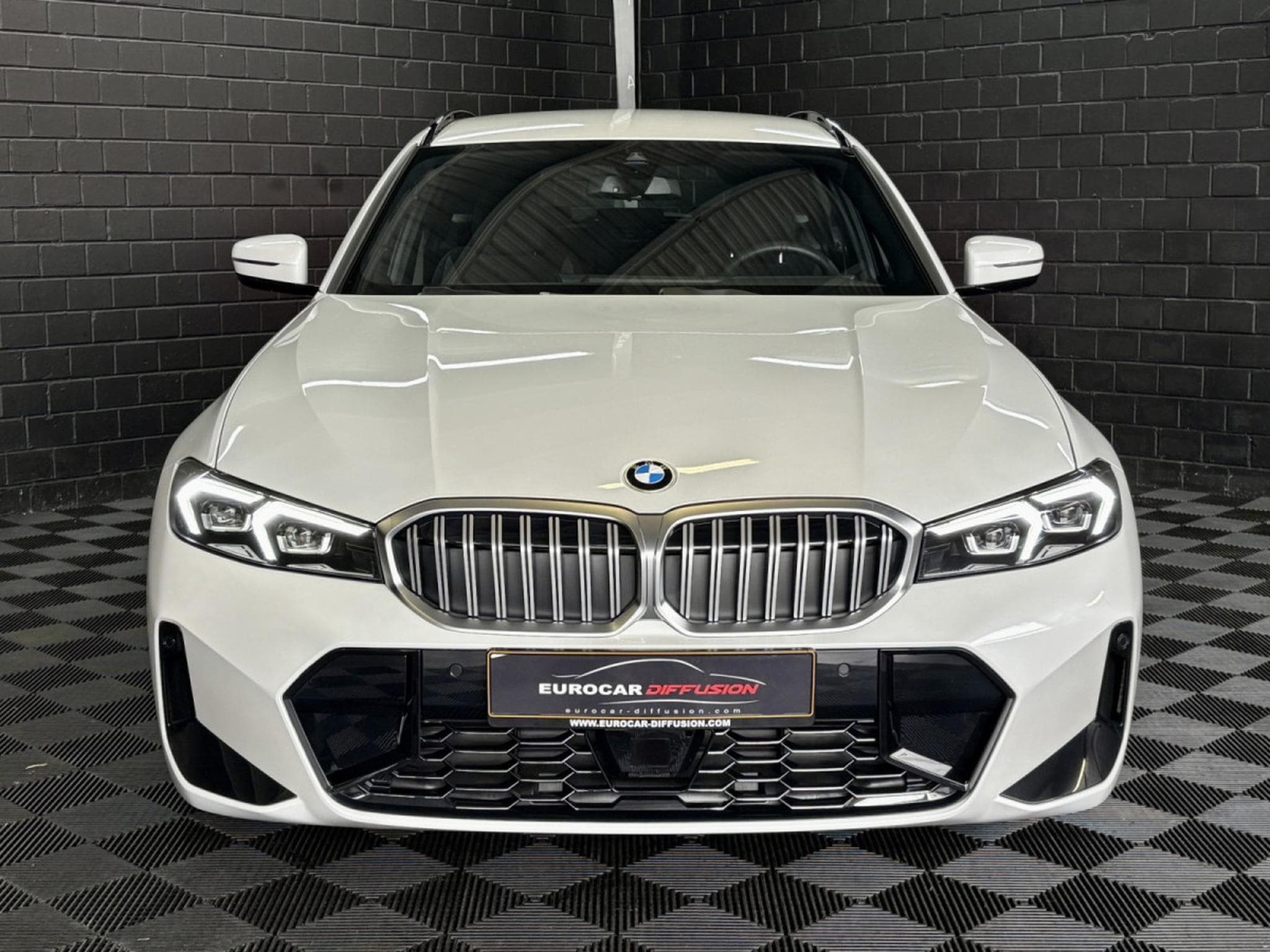 BMW 330 330i xDrive M-Sport Touring 245CV *Hayon*ACC*Sièges chauffan (2025) - Photo 2