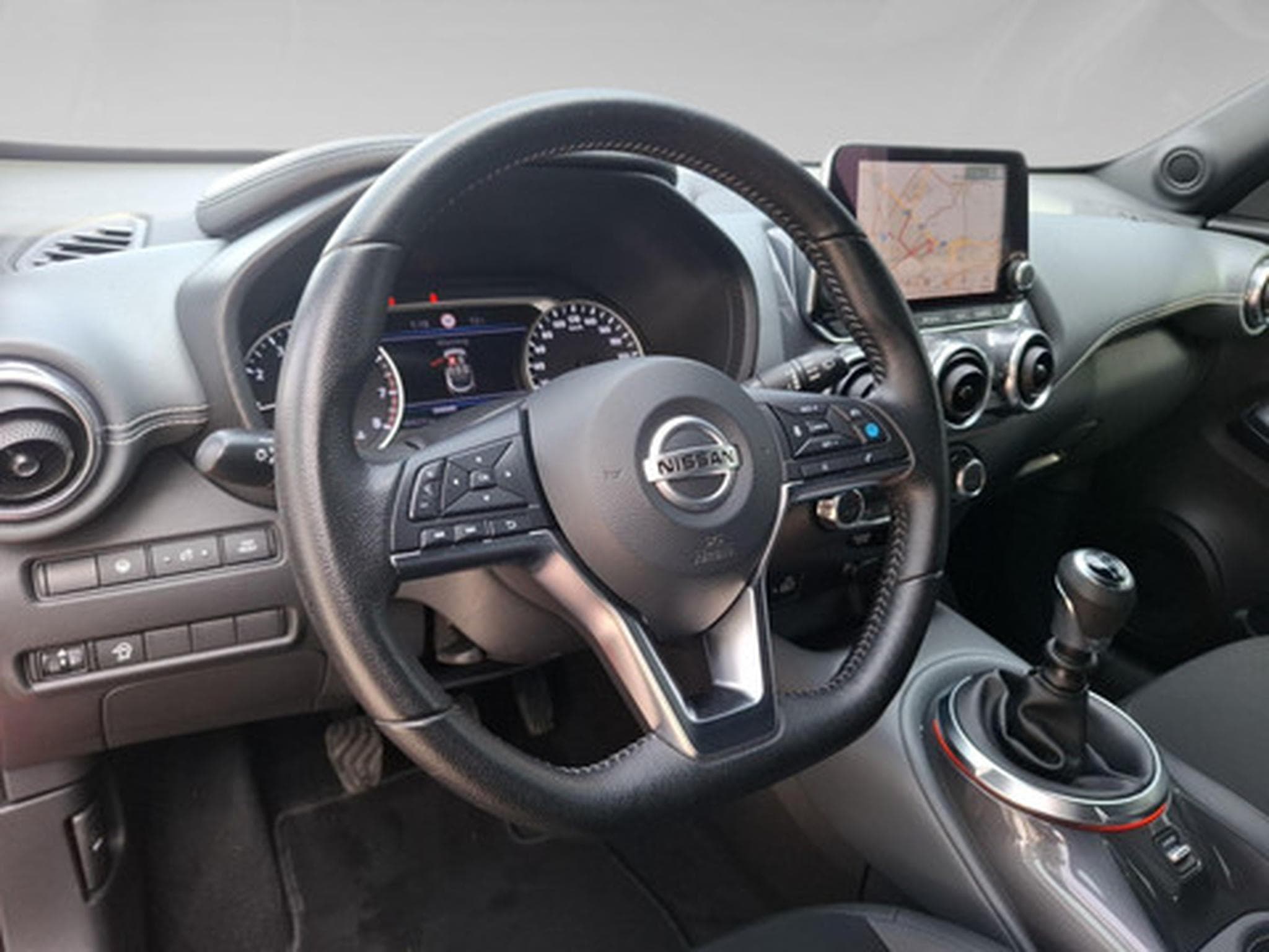 Nissan Juke 1.0 DIG-T 117 BOSE (2020) - Photo 8