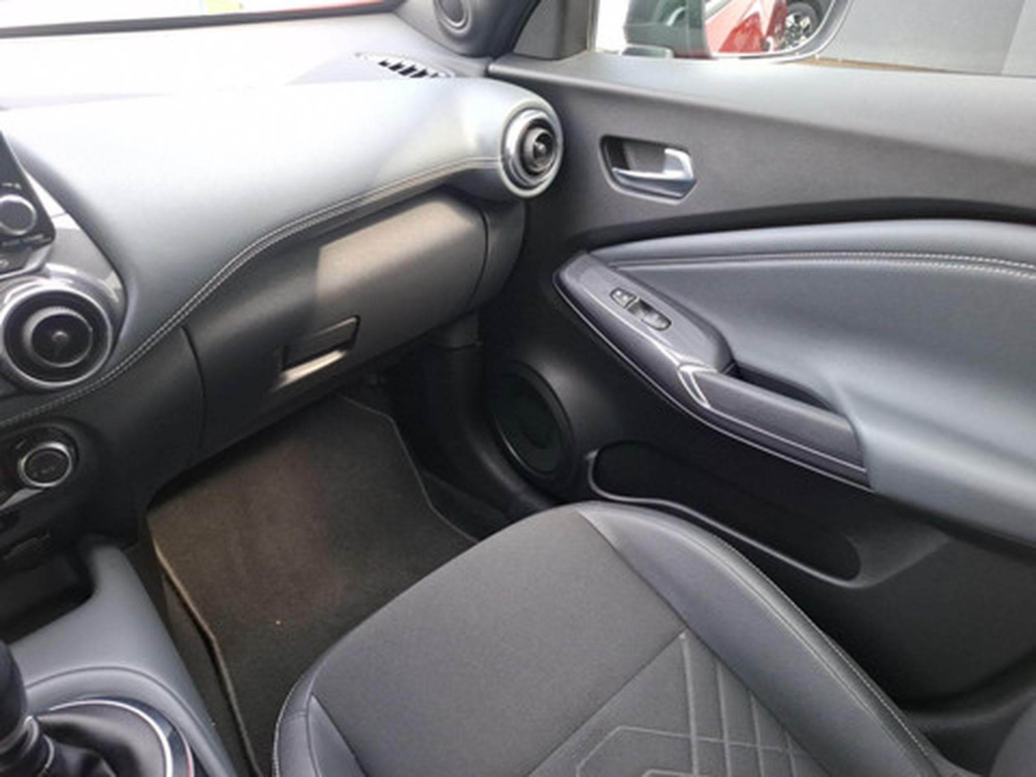 Nissan Juke 1.0 DIG-T 117 BOSE (2020) - Photo 9