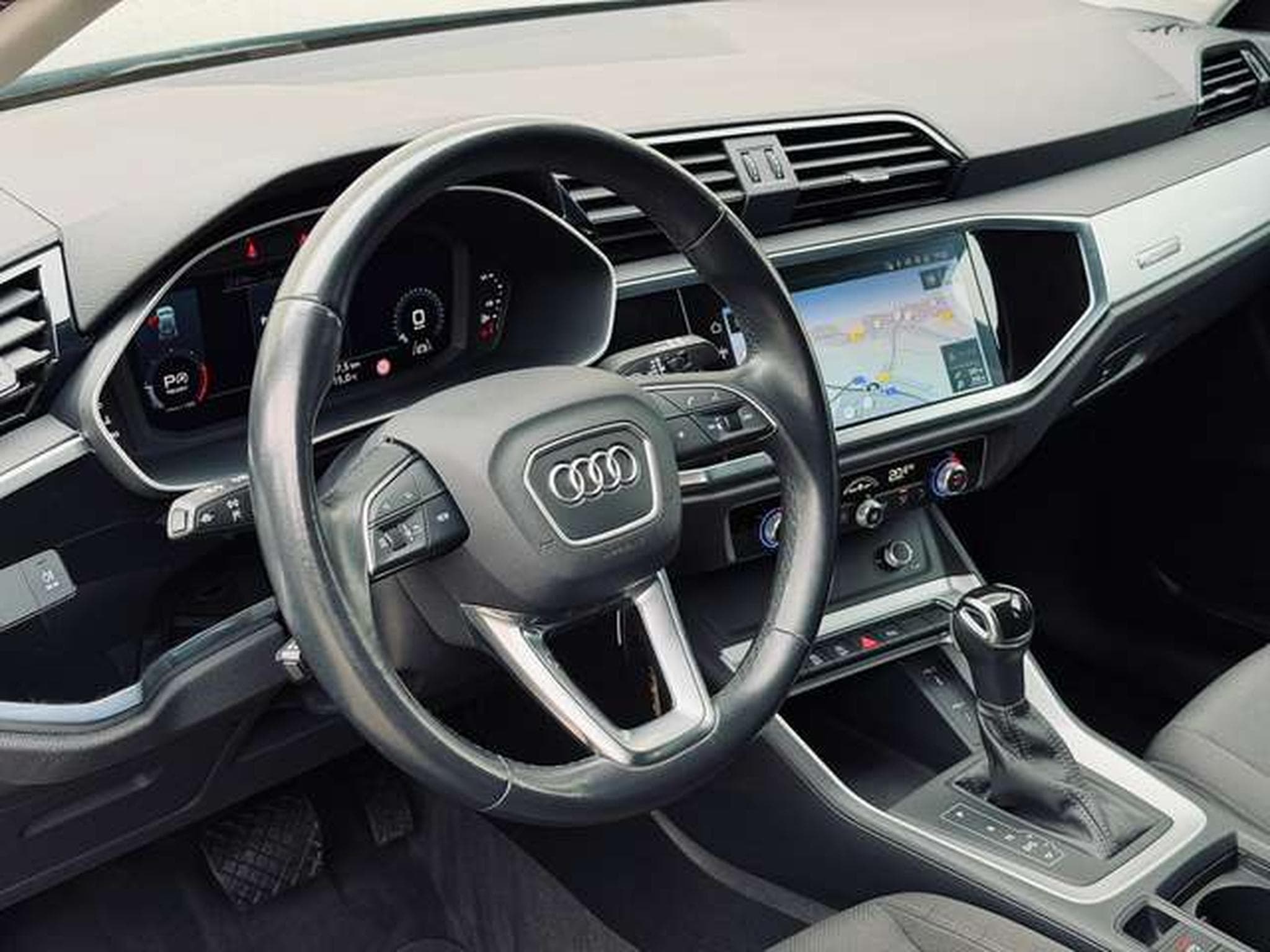 Audi Q3 Q3 35 TDi Business S tronic //Garantie 12Mois✅✅✅ (2021) - Foto 10