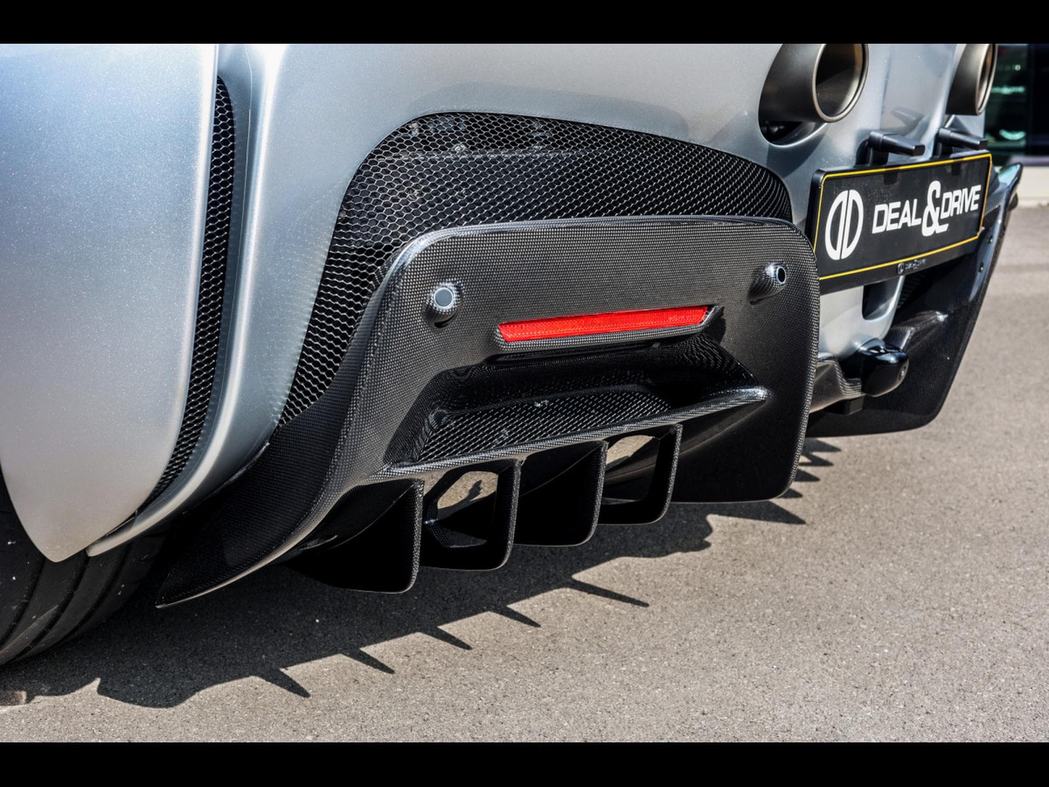Ferrari SF90 ATELIER (1000 CH) – SANUSILVER X NERO PUROSANGUE – PPF (2025) - Photo 24