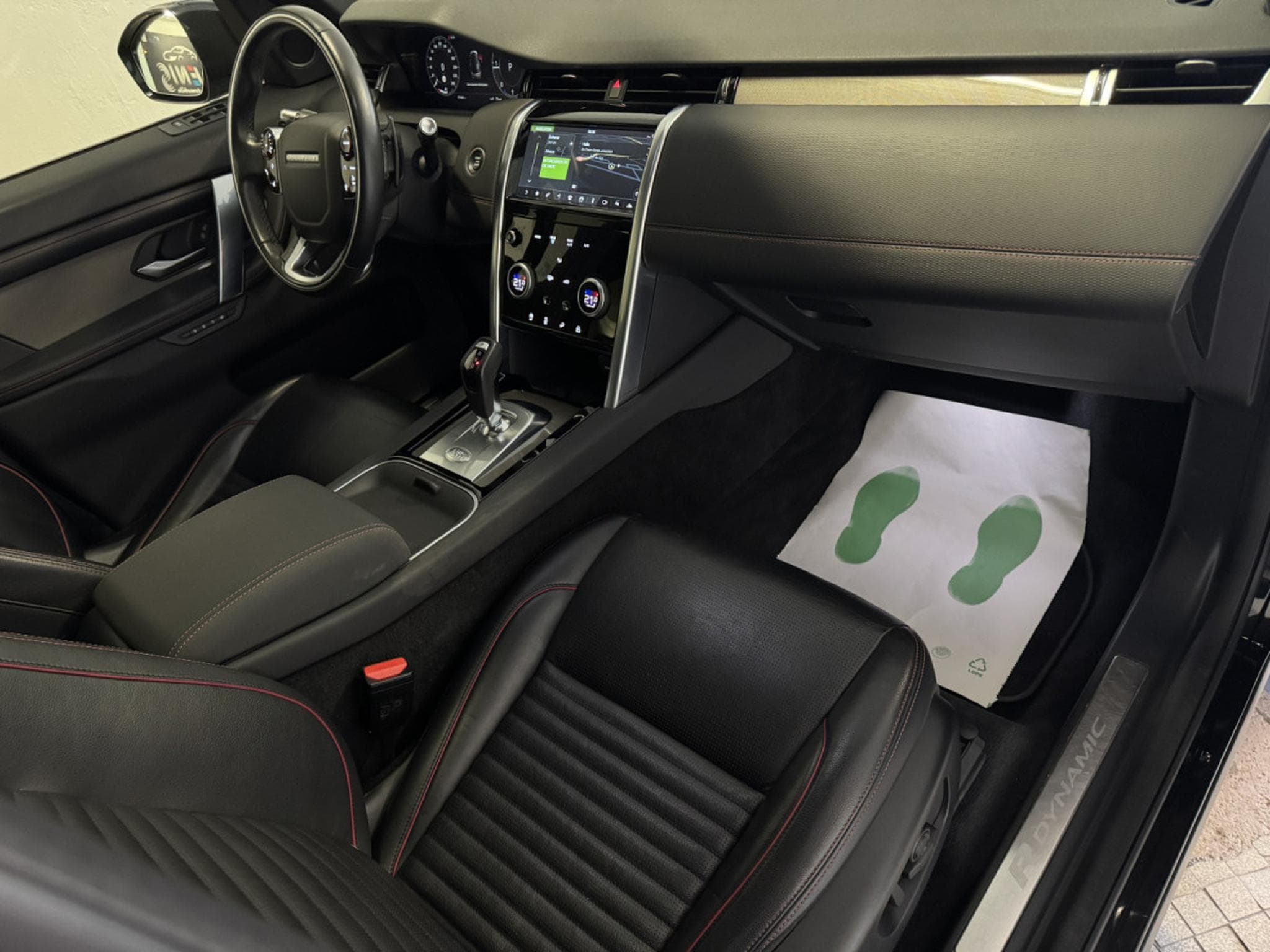 Land-Rover Discovery Sport 2.0D 180Ps Automatik R-Dynamic Black Edition Vol (2019) - Foto 9
