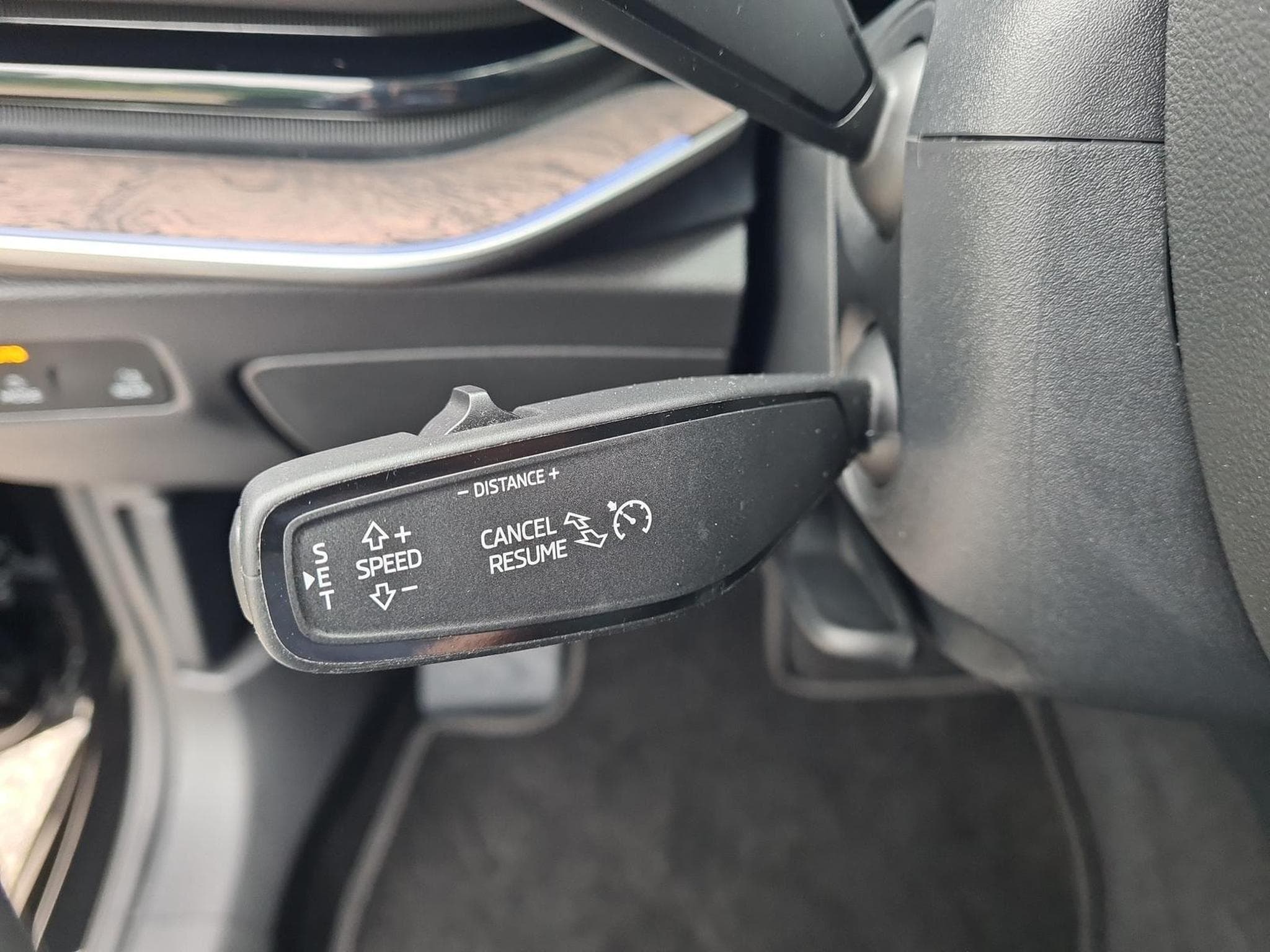 Skoda Superb 2.0 TDI 142 kW 4x4 L&K (2025) - Photo 18