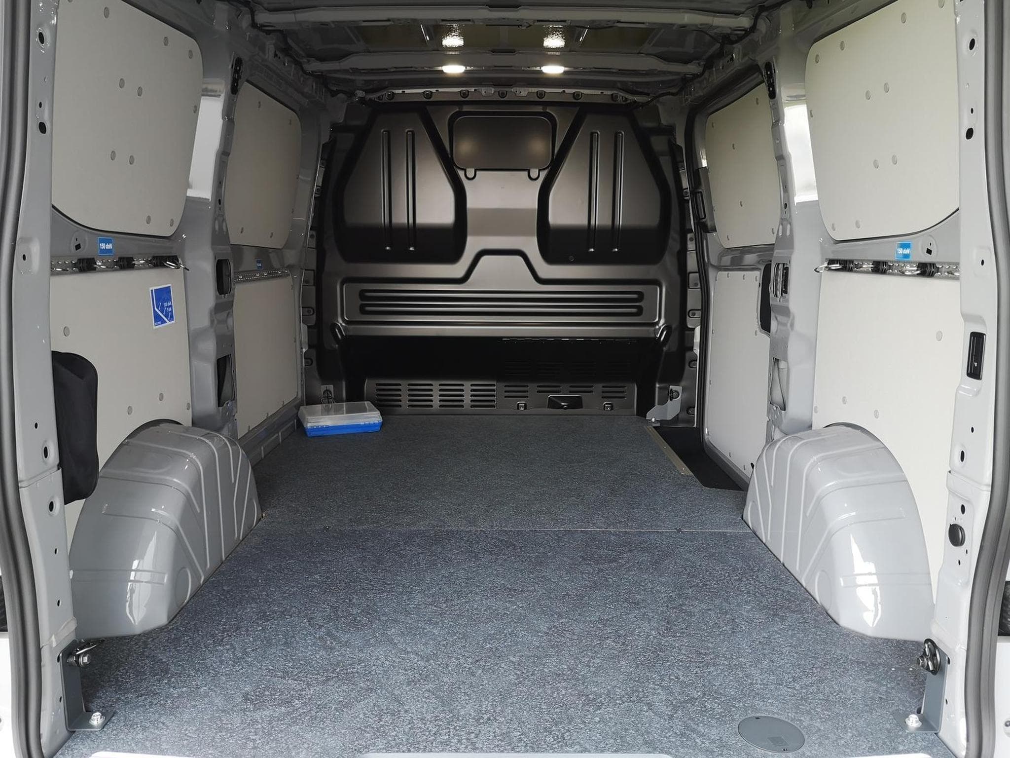 VW e-Transporter Kasten BEV 100 kW RWD KR (2026) - Foto 8