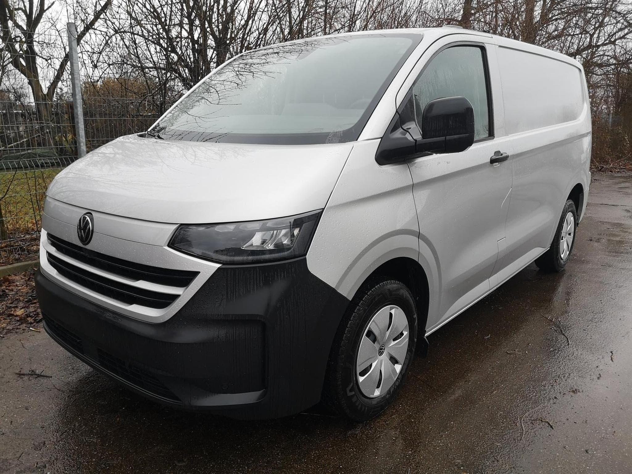 VW e-Transporter Kasten BEV 100 kW RWD KR (2026) - Foto 1