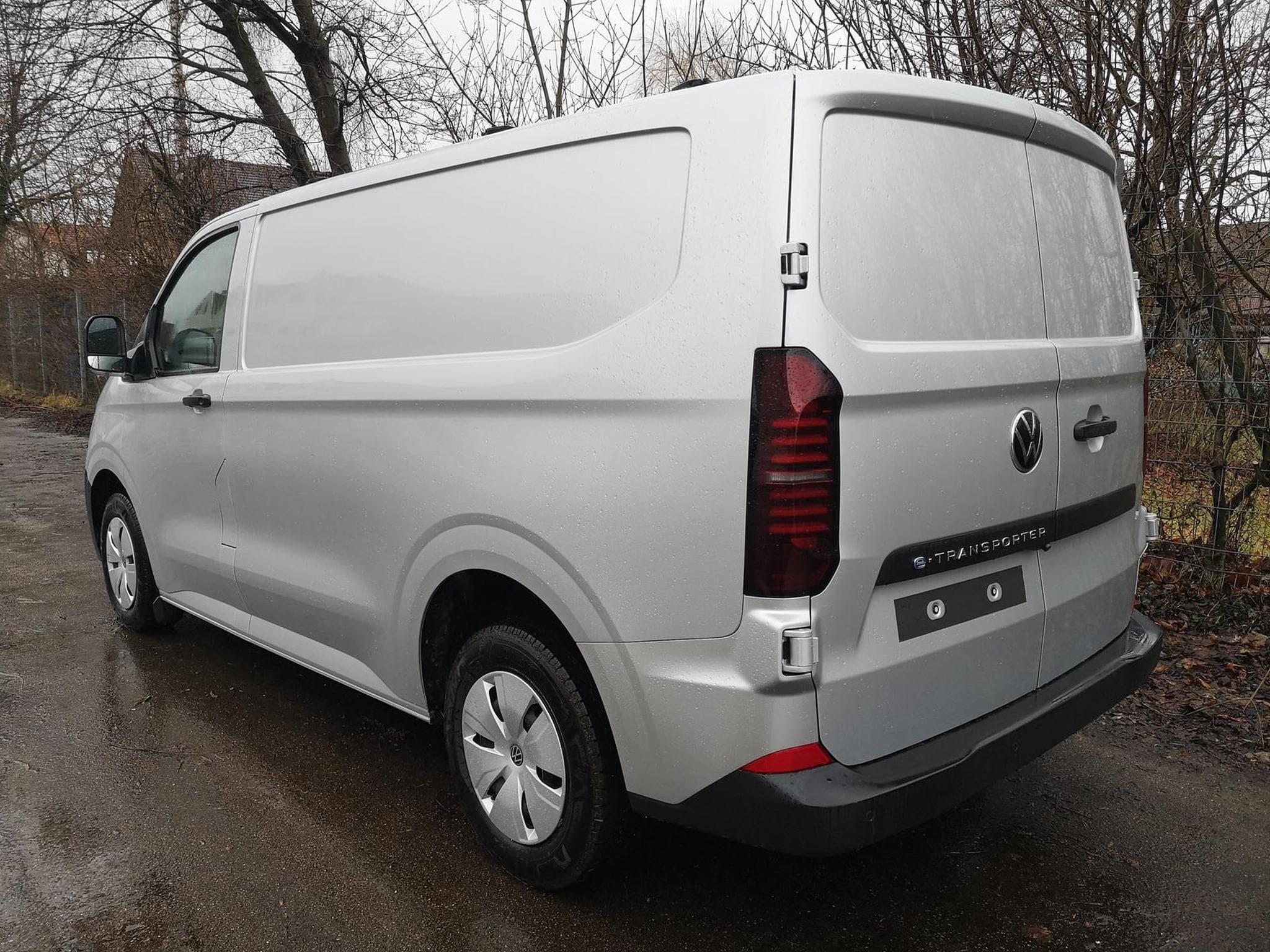 VW e-Transporter Kasten BEV 100 kW RWD KR (2026) - Foto 2