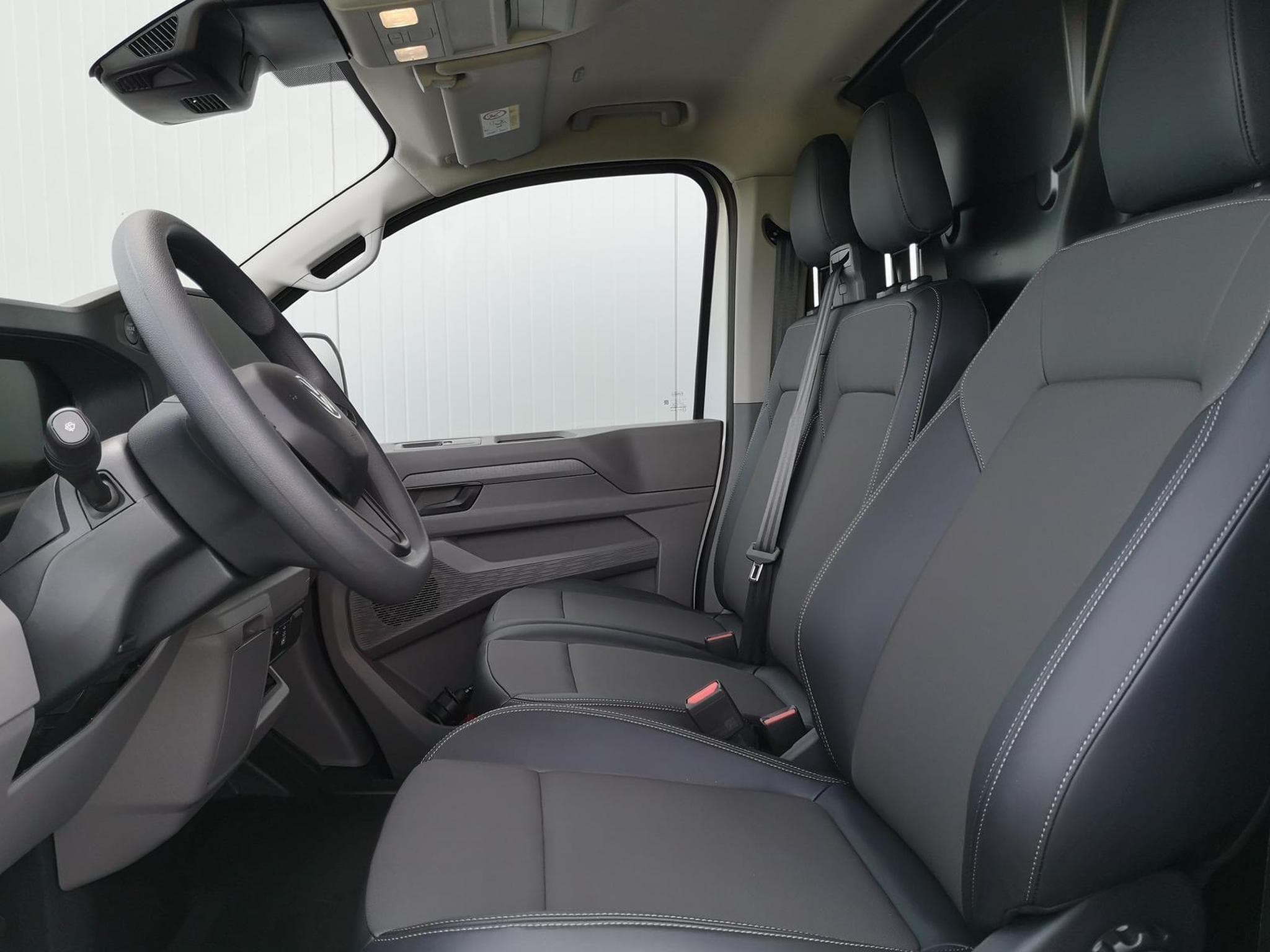 VW e-Transporter Kasten BEV 100 kW RWD LR (2026) - Foto 6