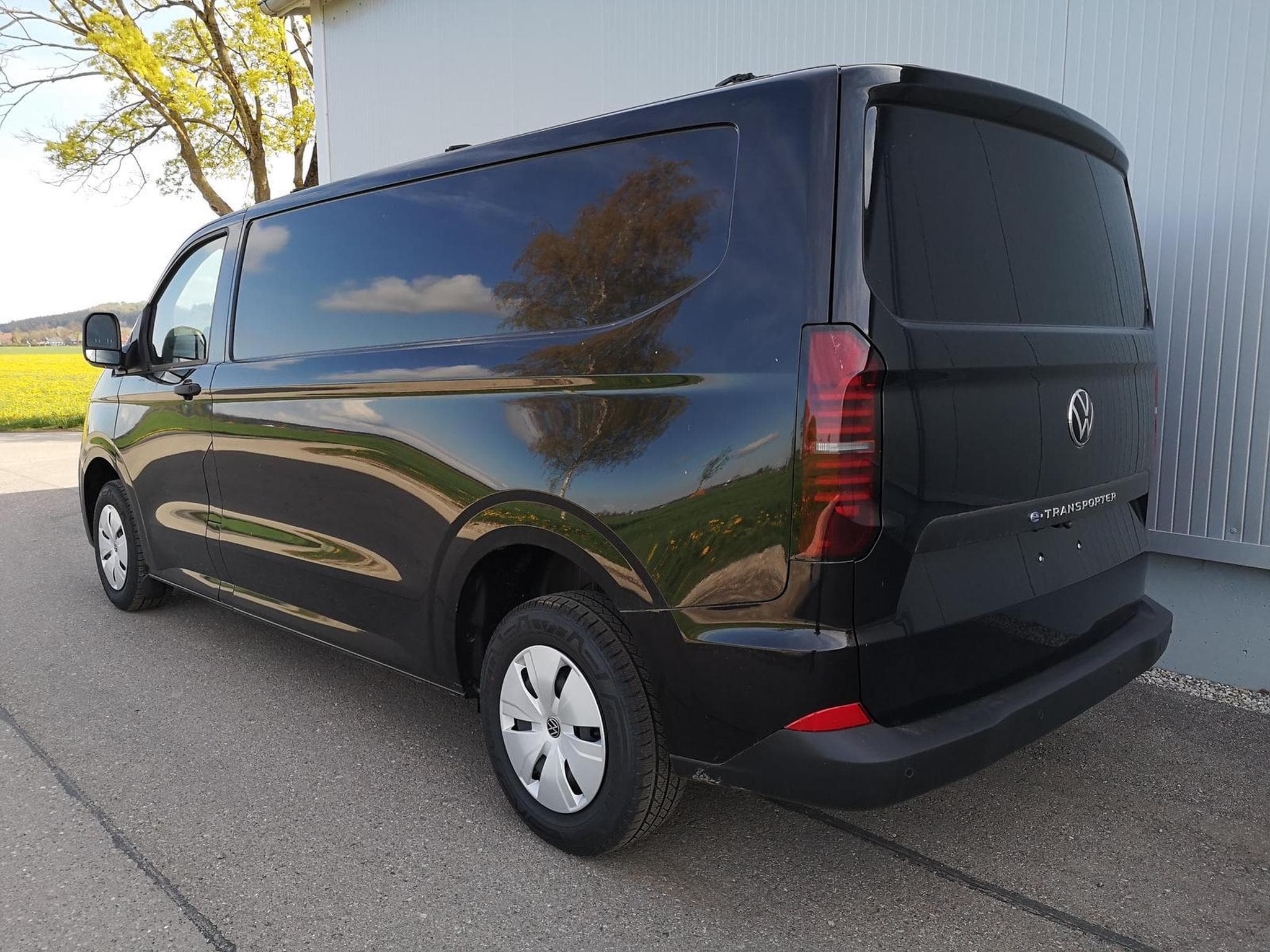 VW e-Transporter Kasten BEV 100 kW RWD LR (2026) - Foto 2