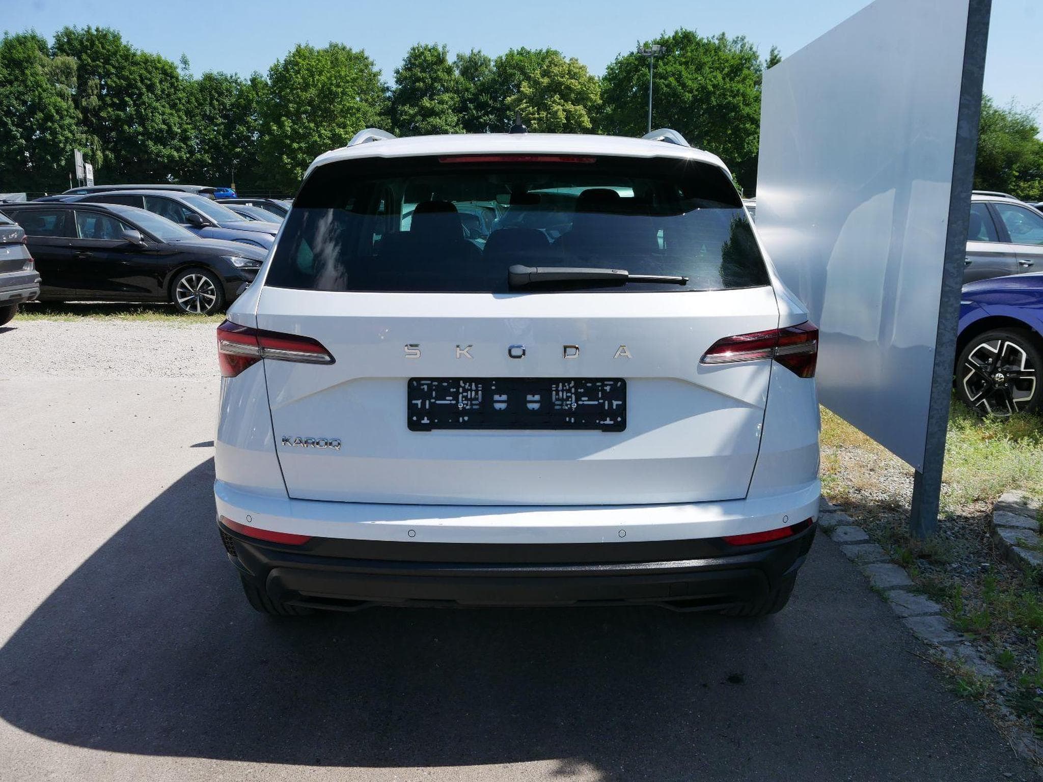 Skoda Karoq Selection (2025) - Photo 2